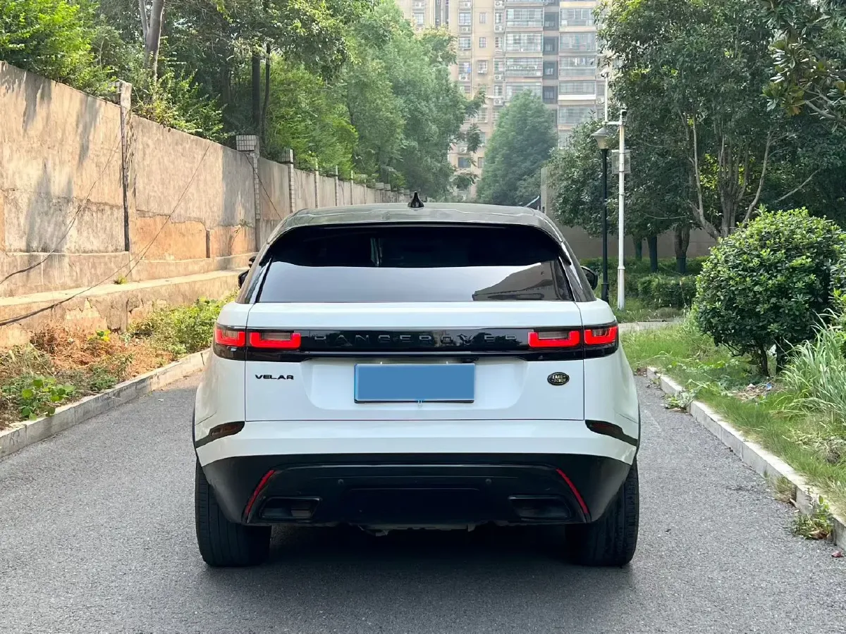 2017 Land Rover Range Rover Velar 2.0T 250HP L4 8AT,autocango,china used car exporter,china ev exporter,chinese used car exporter,chinese used ev exporter