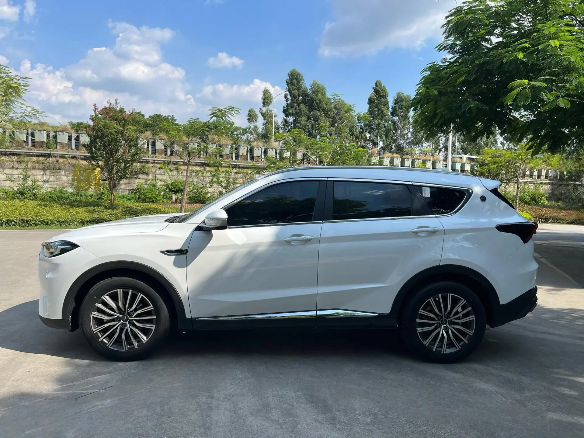 2023 JETOUR X70 thumbnail 3