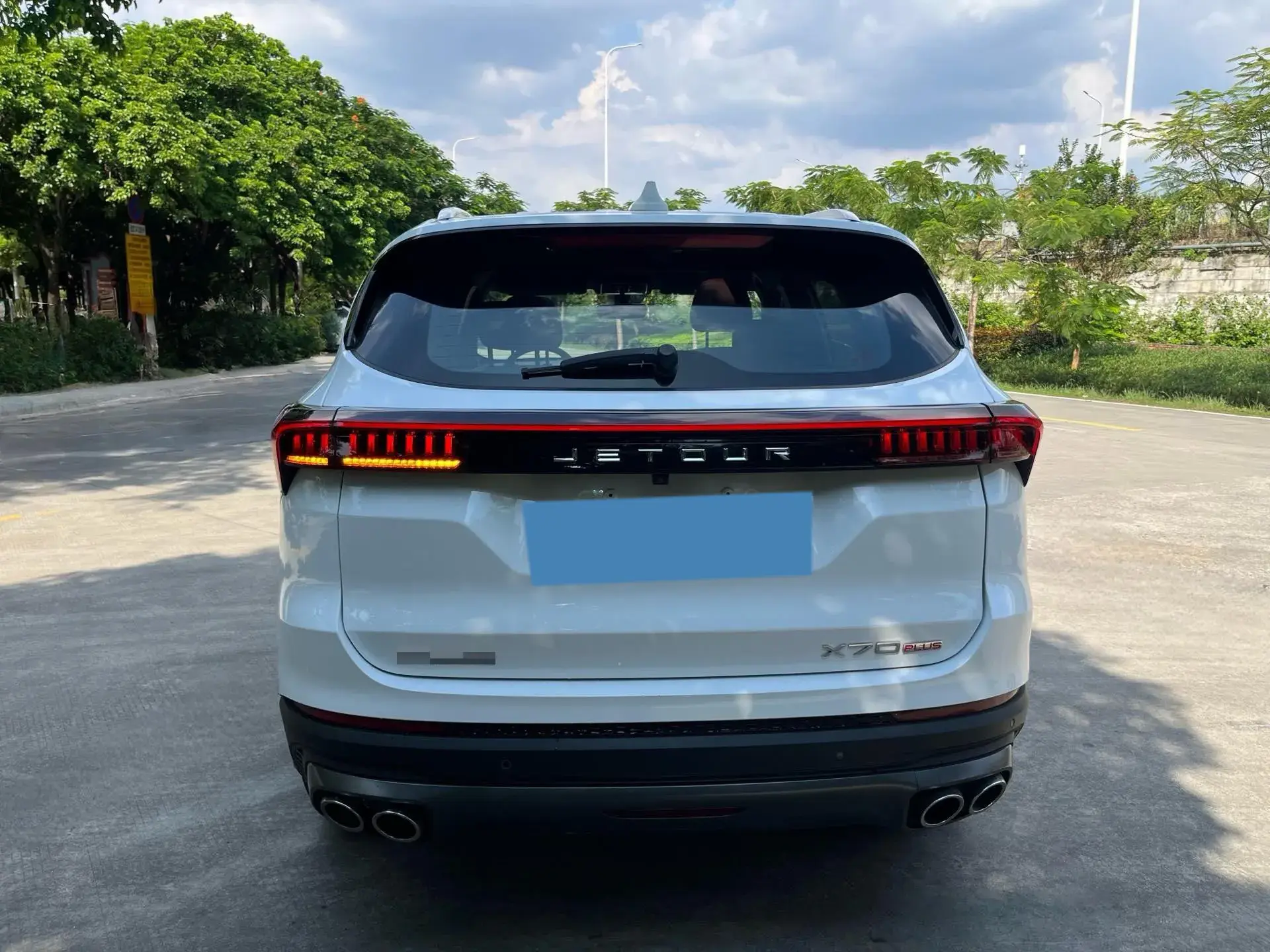 2023 JETOUR X70 thumbnail 4