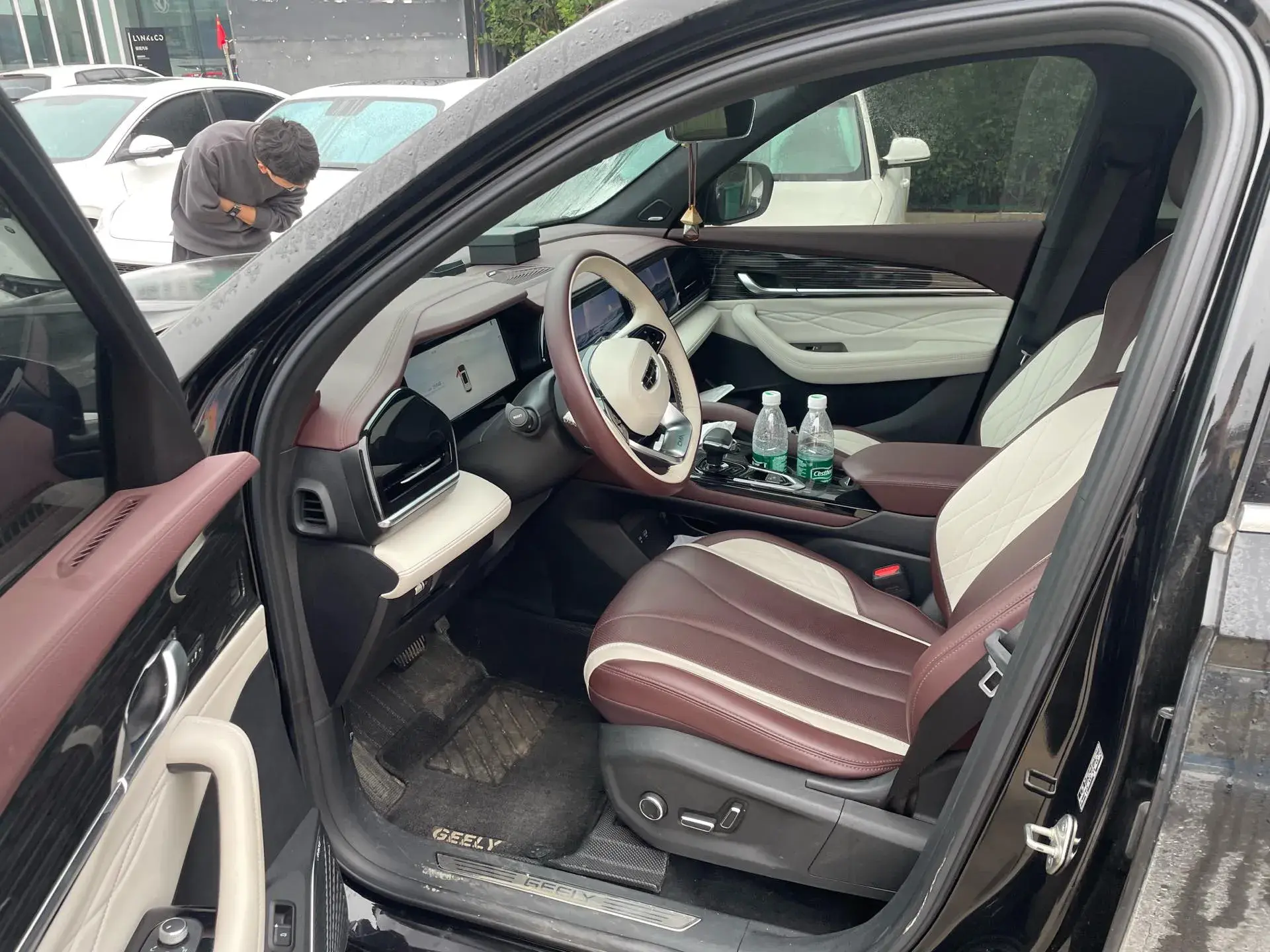 2021 GEELY MONJARO thumbnail 3