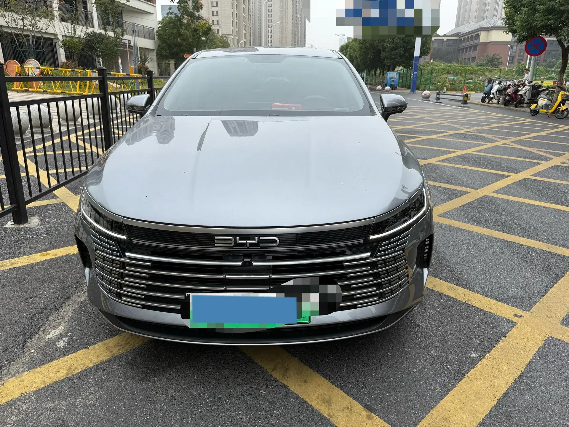 2022 BYD DESTROYER thumbnail 3