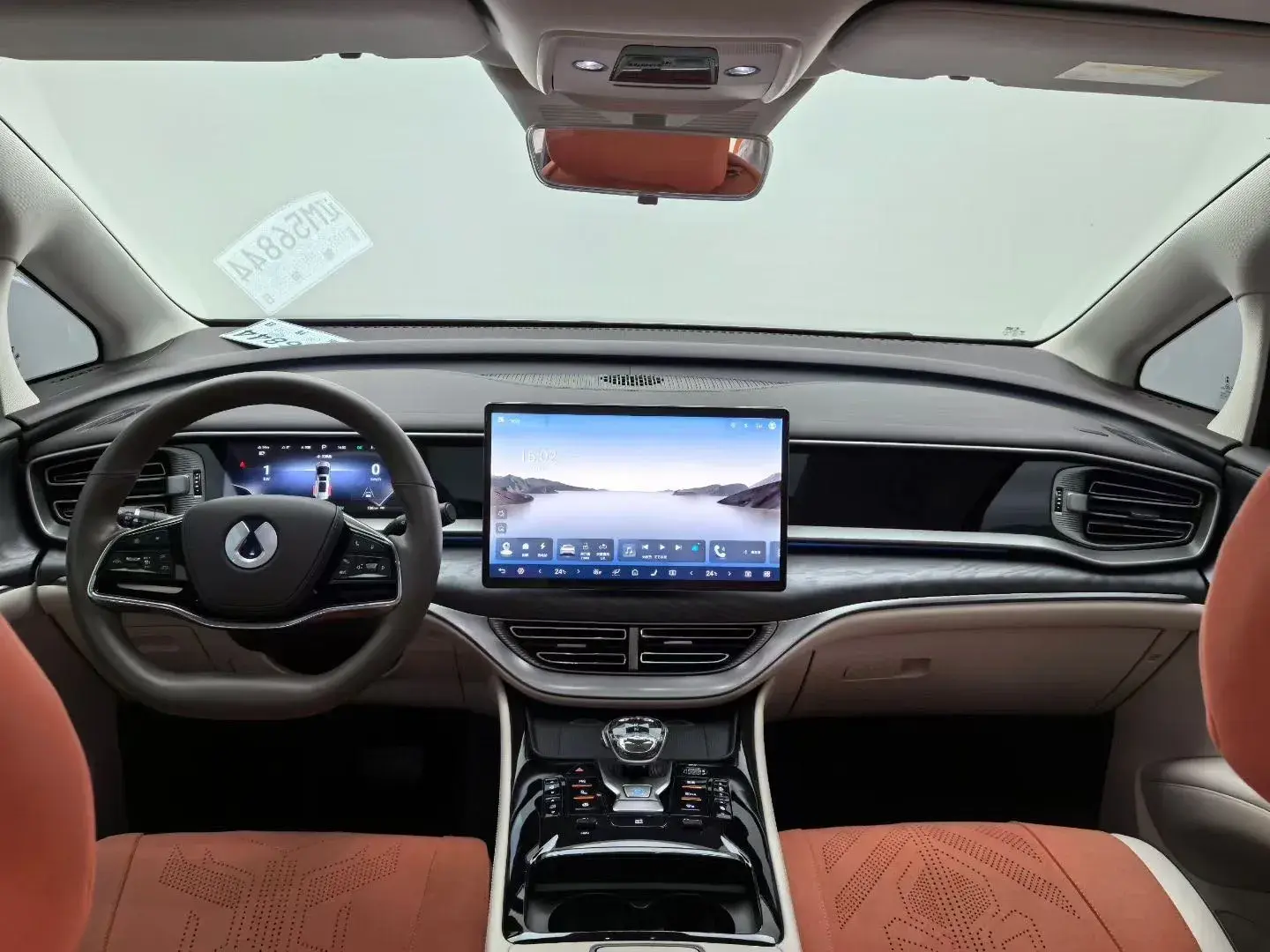 2024 DENZA D9 thumbnail 4