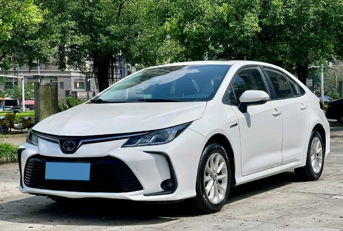 2021 Toyota Corolla 1.8L 98HP L4 E-CVT Hybrid