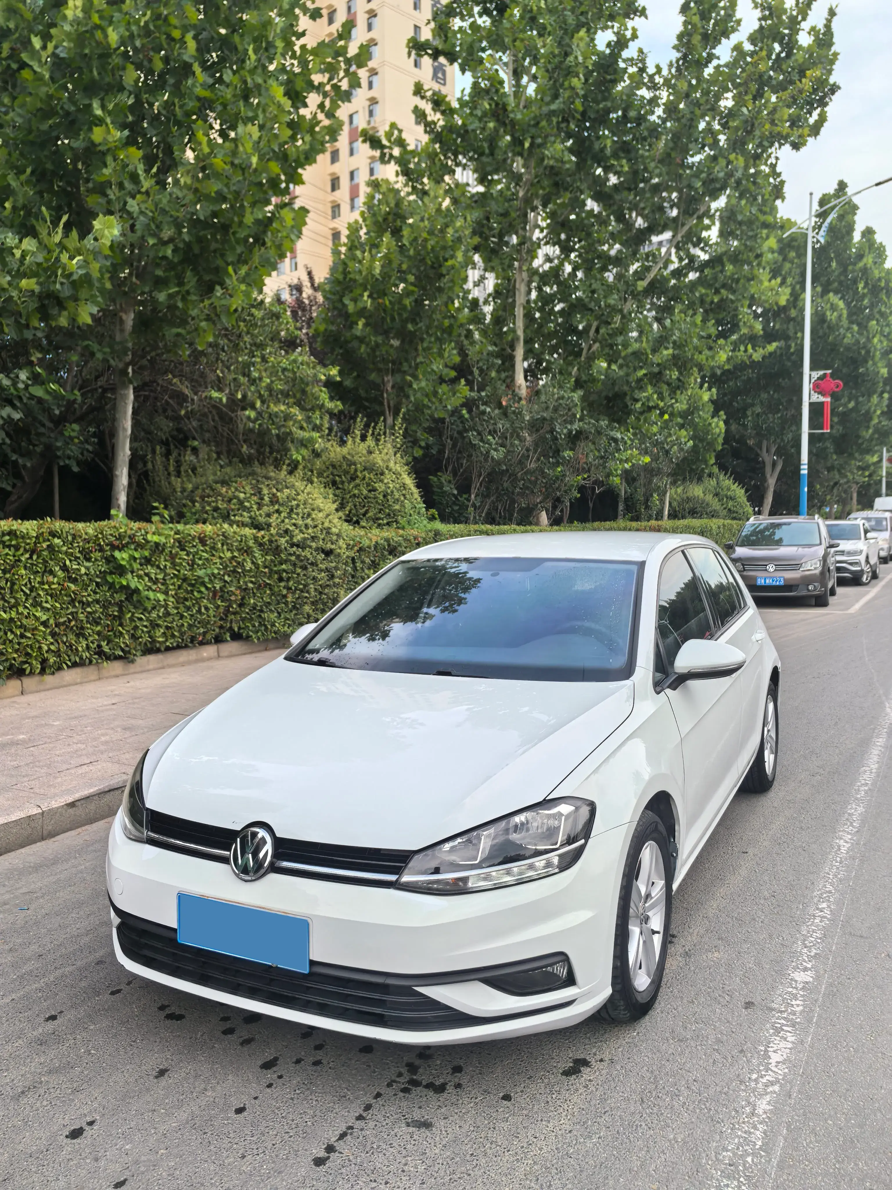 2019 VOLKSWAGEN GOLF view 1