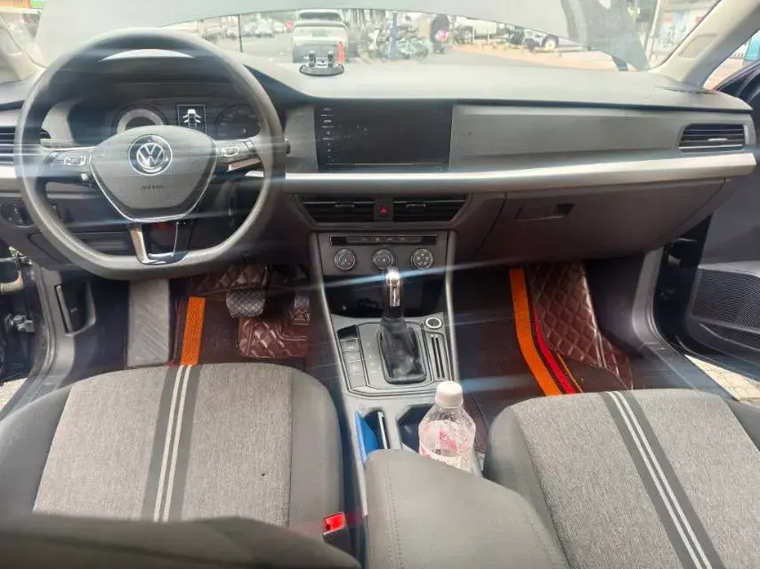 2022 VOLKSWAGEN LAVIDA thumbnail 4