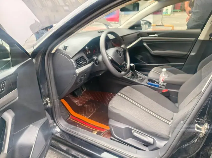 2022 VOLKSWAGEN LAVIDA thumbnail 2