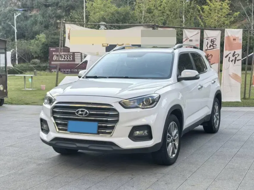 2019 HYUNDAI IX35 view 1