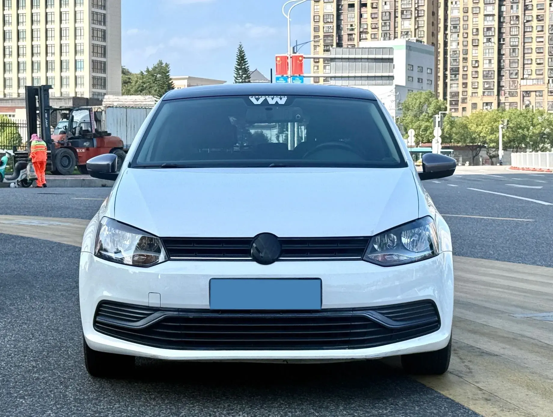 2018 VOLKSWAGEN POLO thumbnail 2