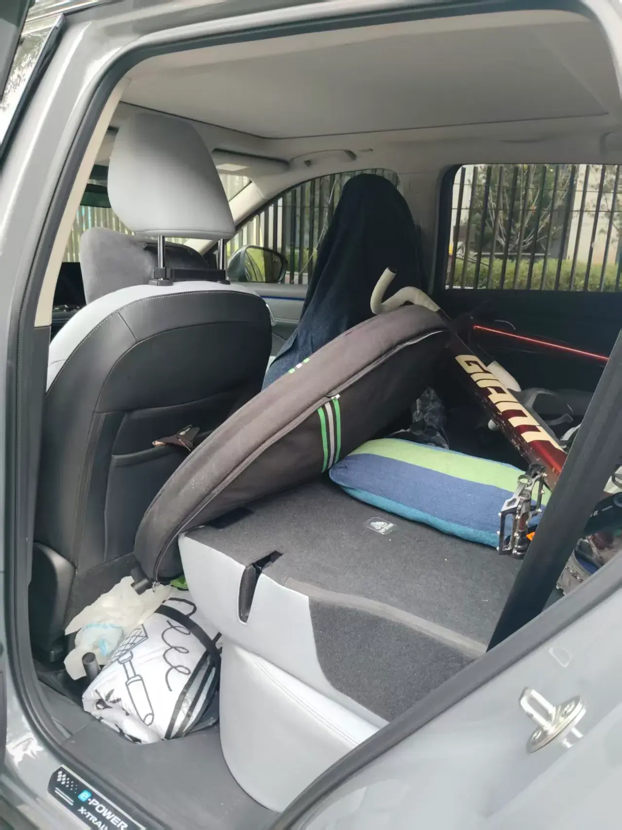 2023 NISSAN X-TRAIL thumbnail 3