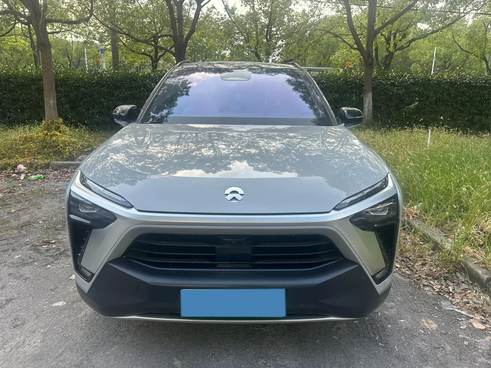 2020 NIO ES8 thumbnail 2