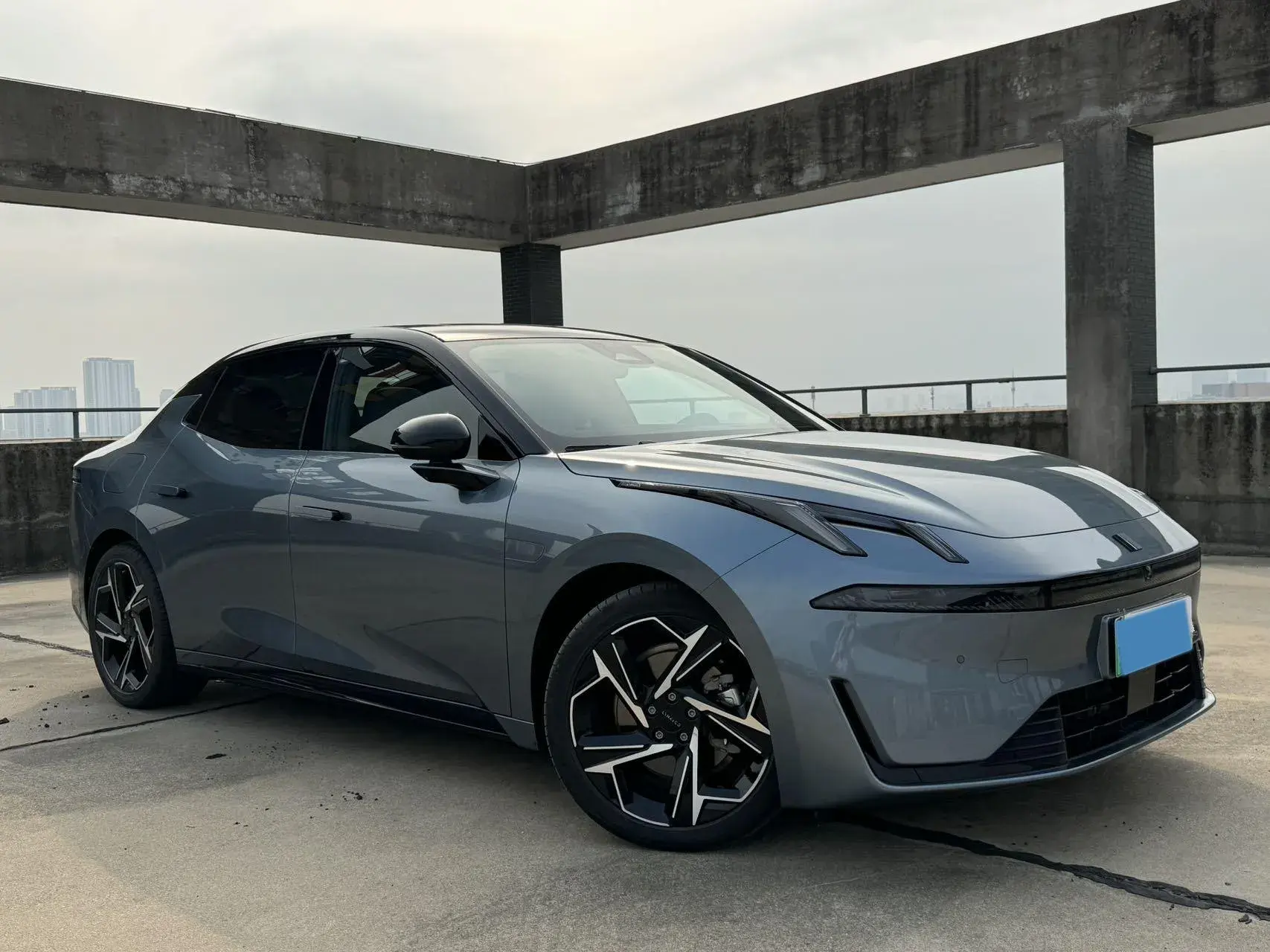 2024 LYNK&CO 07 thumbnail 3