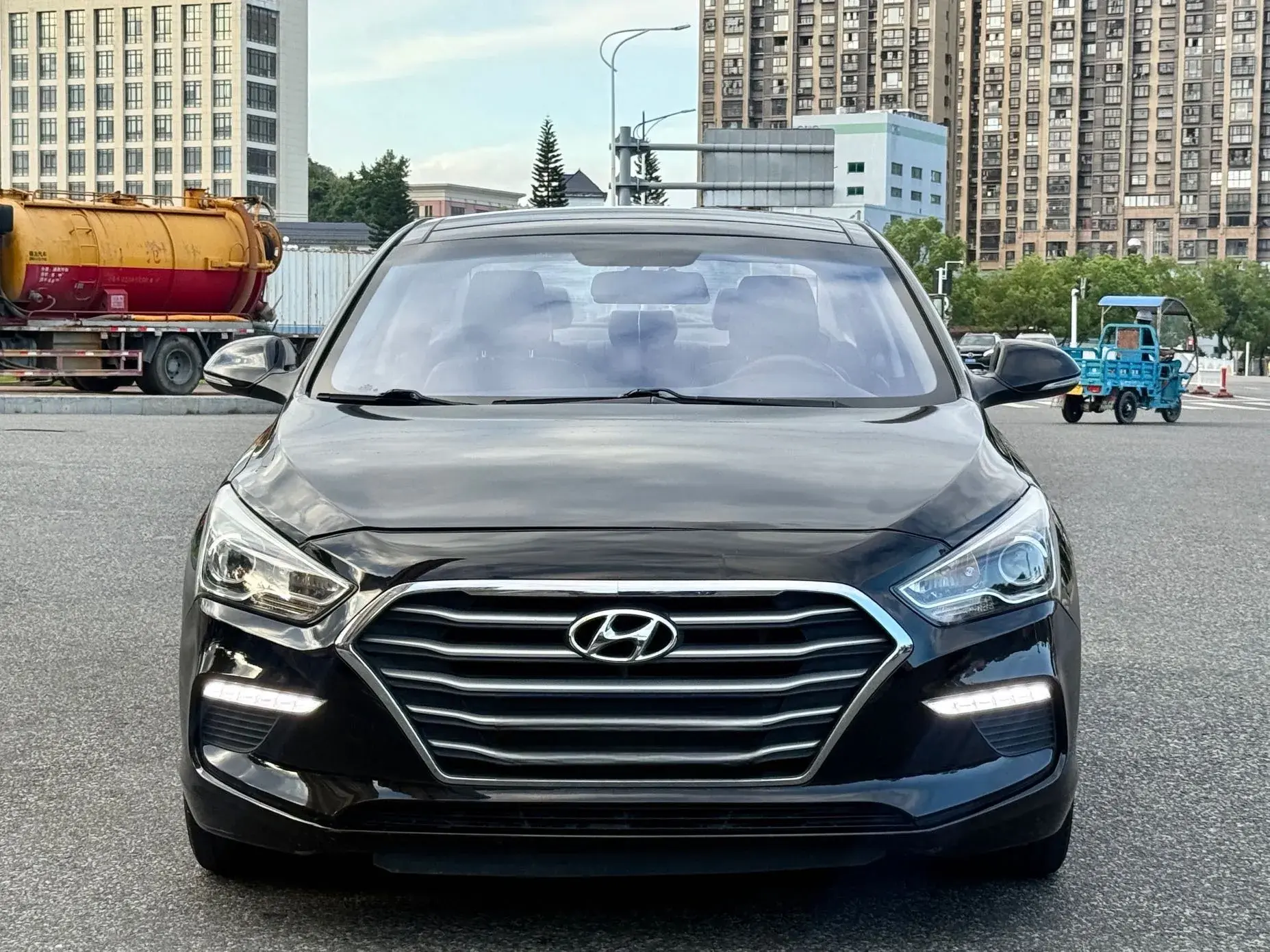 2017 HYUNDAI MISTRA thumbnail 2