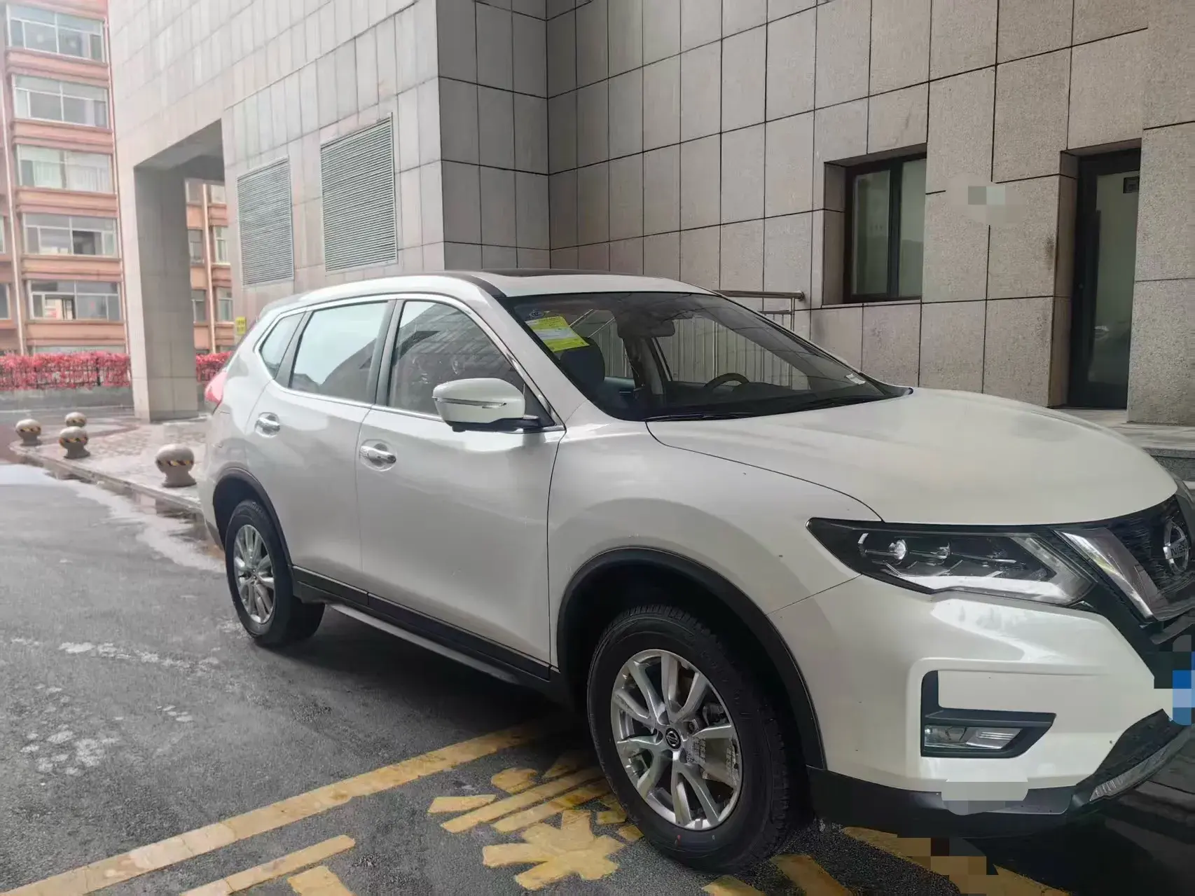 2023 NISSAN X-TRAIL thumbnail 2