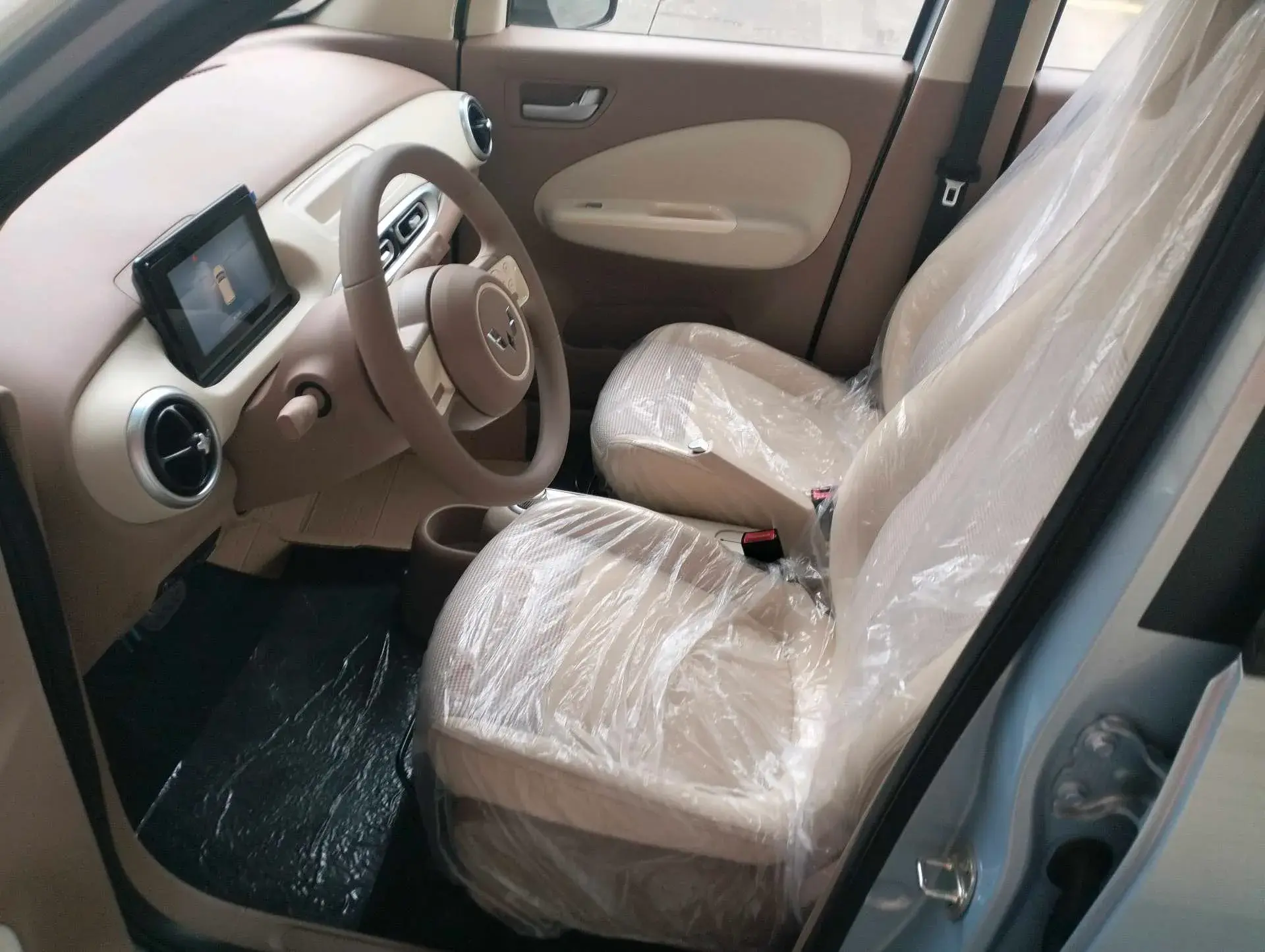 2025 WULING HONGGUANG thumbnail 4