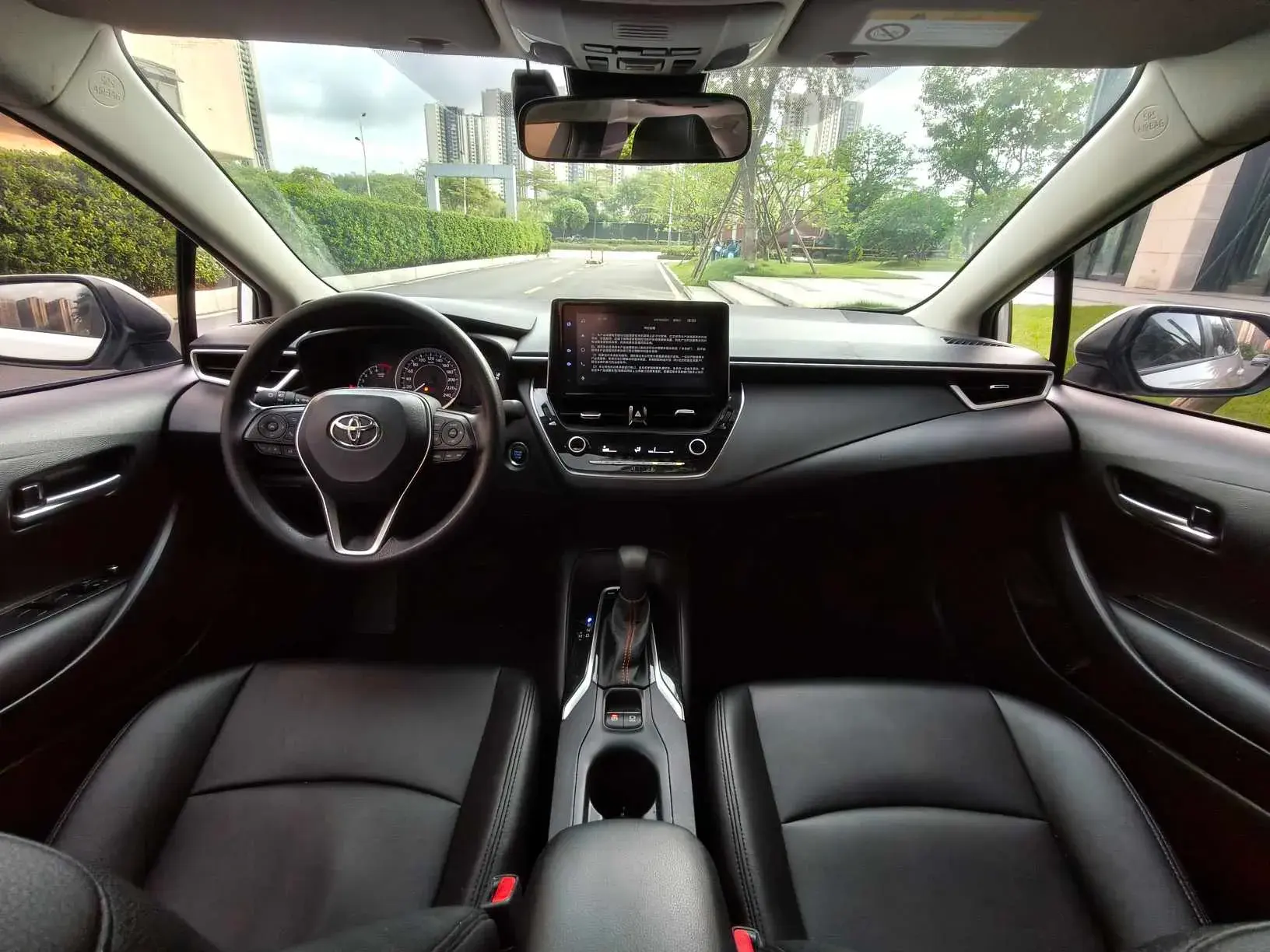 2021 TOYOTA COROLLA thumbnail 4