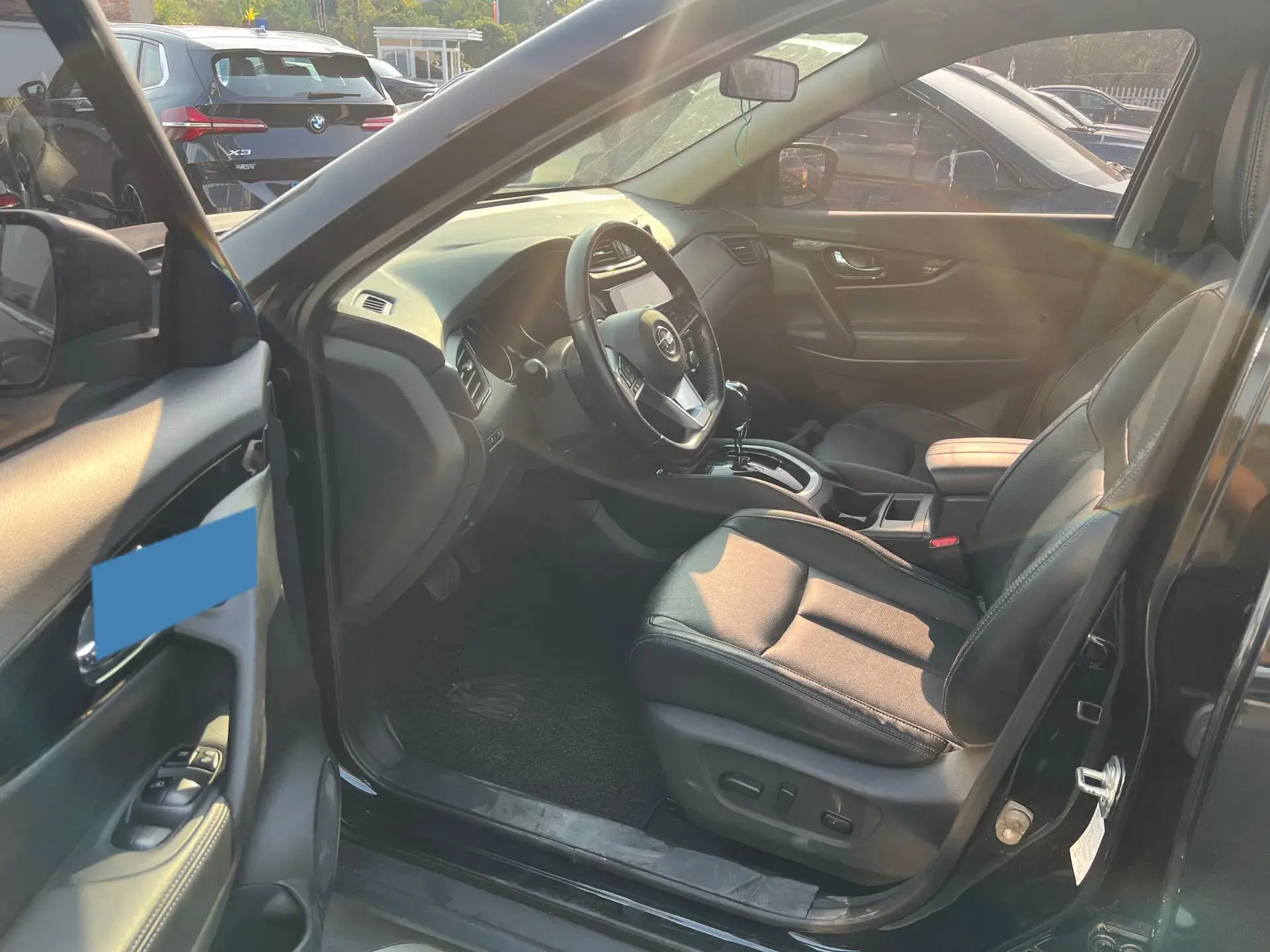 2021 NISSAN X-TRAIL thumbnail 2