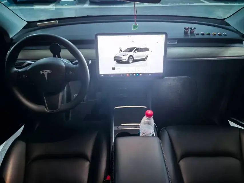 2022 TESLA MODEL thumbnail 4