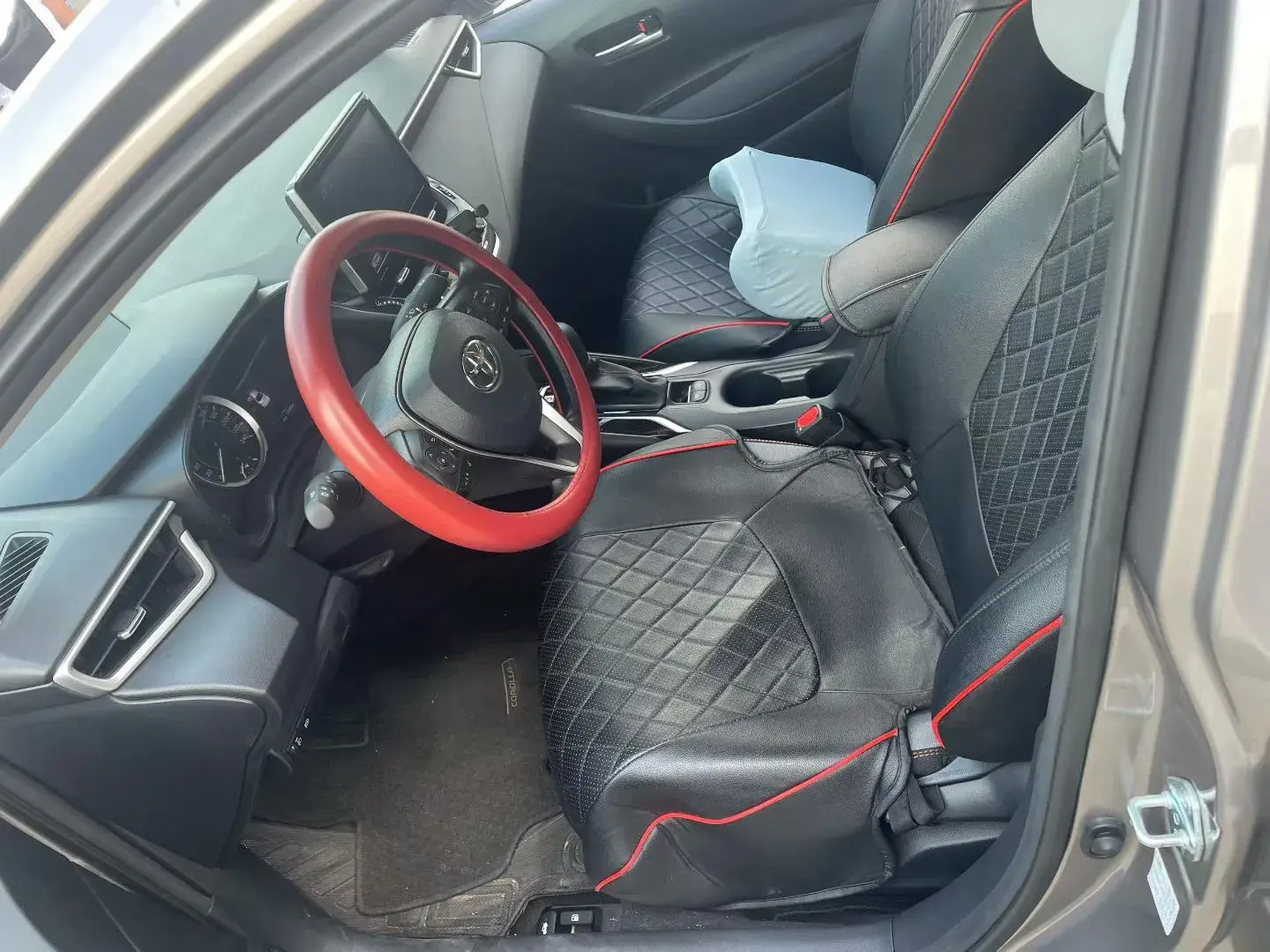 2023 TOYOTA COROLLA thumbnail 4