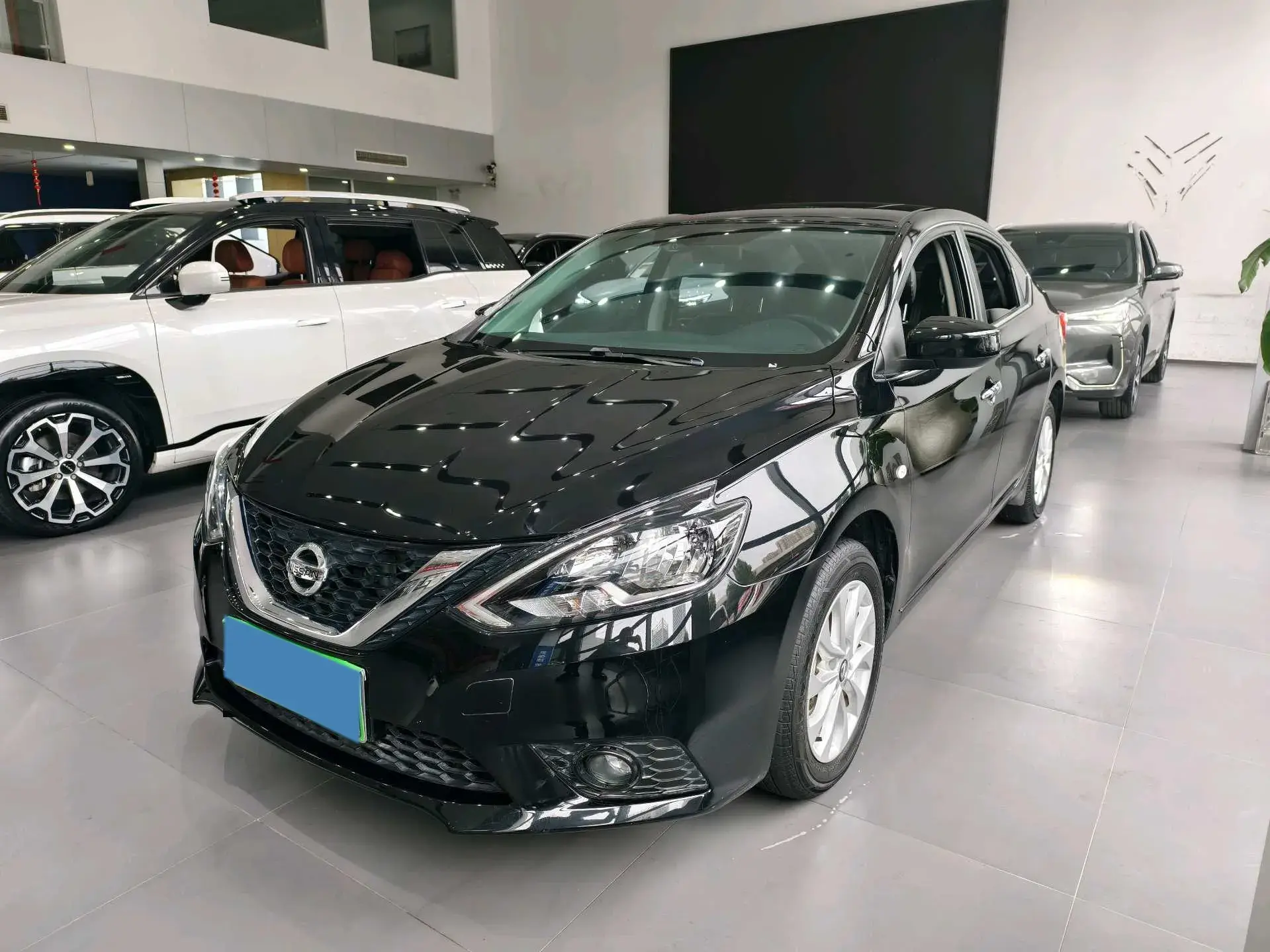 2022 NISSAN SYLPHY view 1