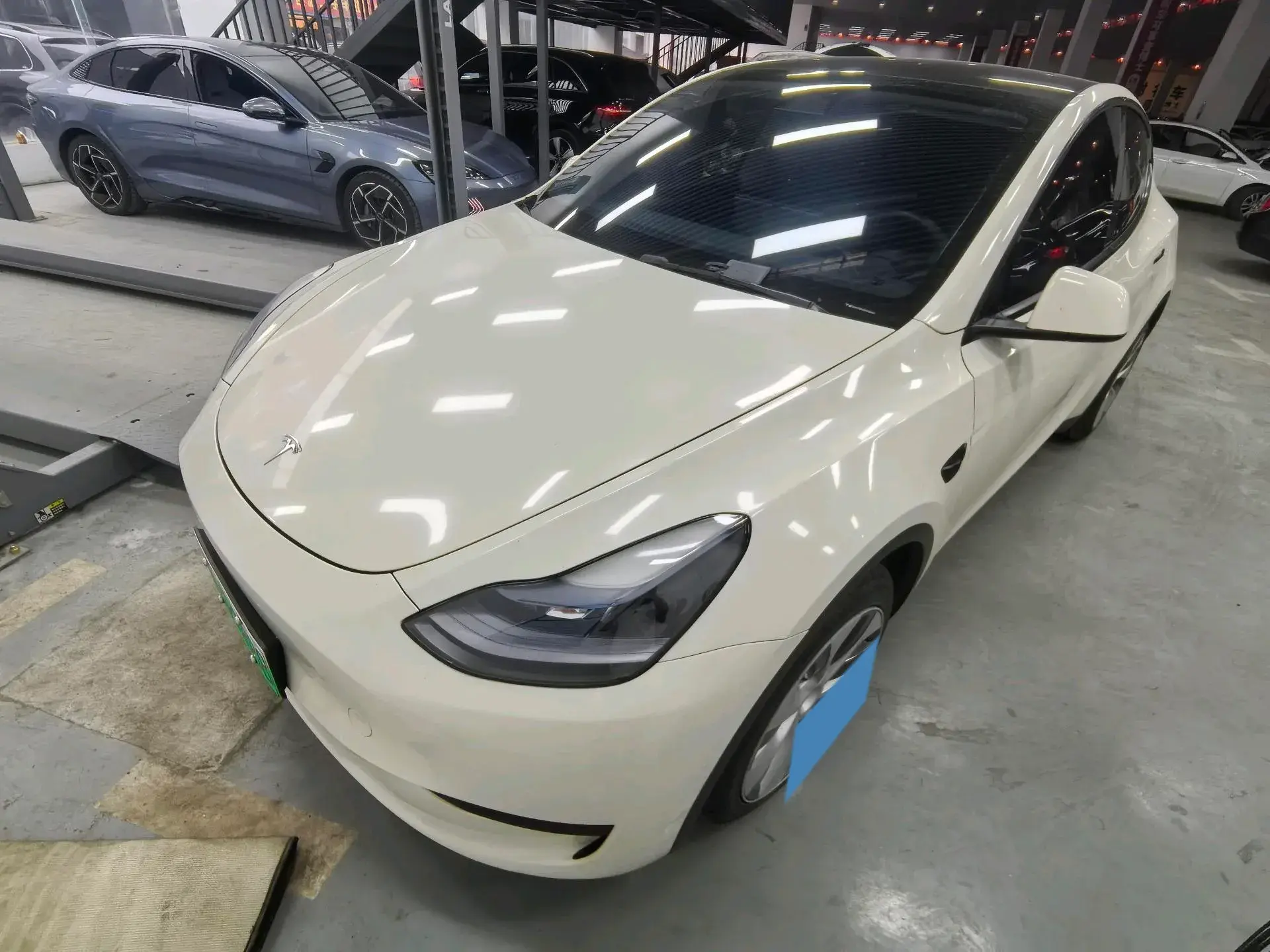 2023 TESLA MODEL thumbnail 2