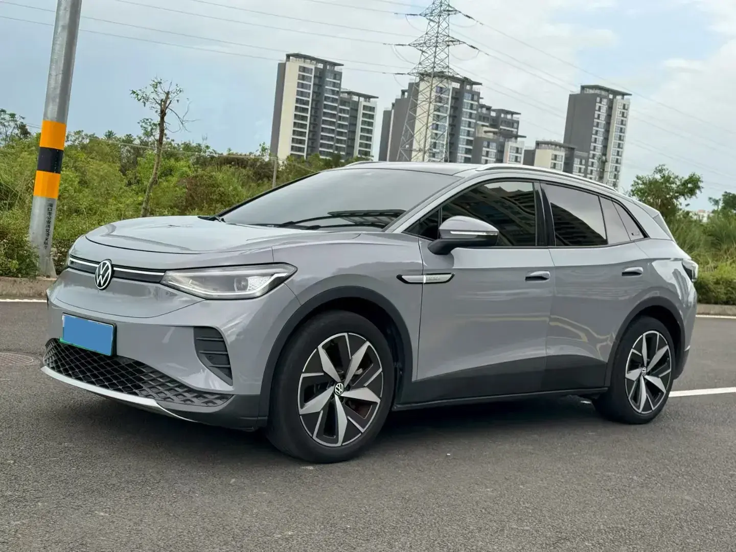2021 VOLKSWAGEN ID.4 view 1