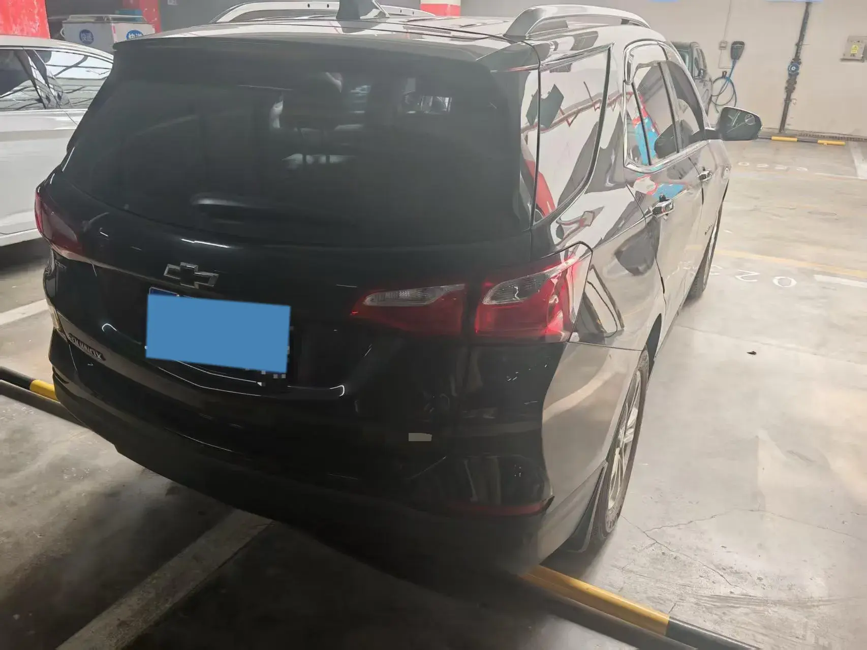 2019 CHEVROLET EQUINOX thumbnail 4