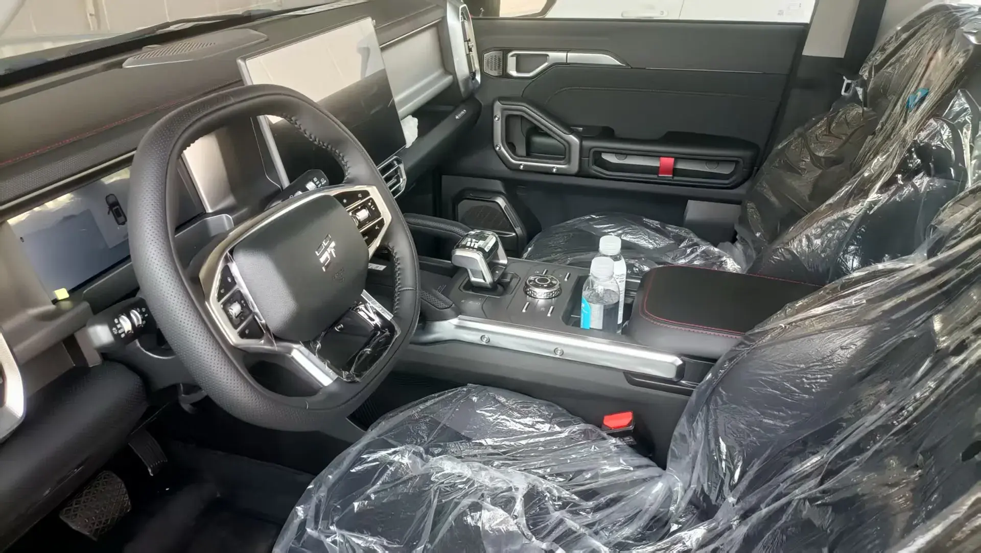 2025 JETOUR TRAVELLER thumbnail 2