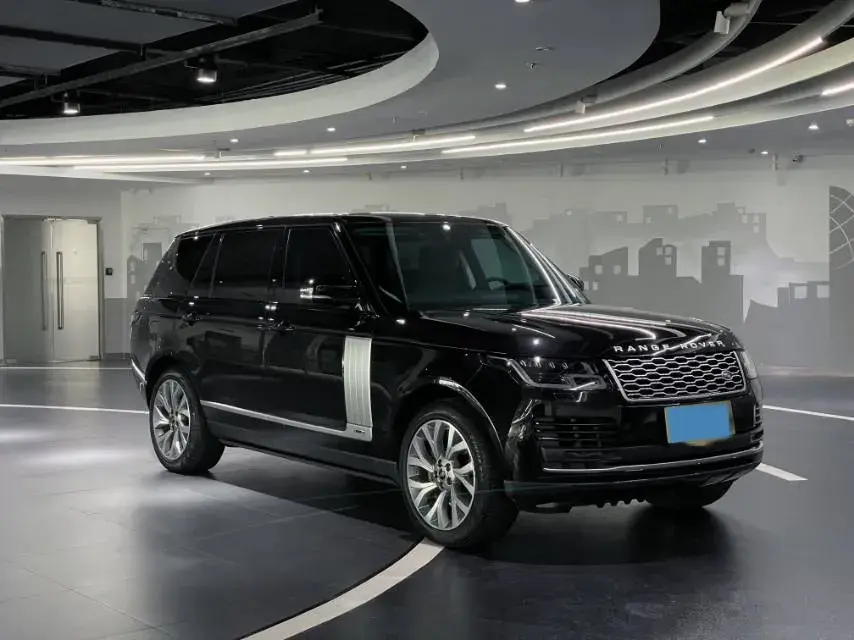 2021 LAND ROVER thumbnail 3
