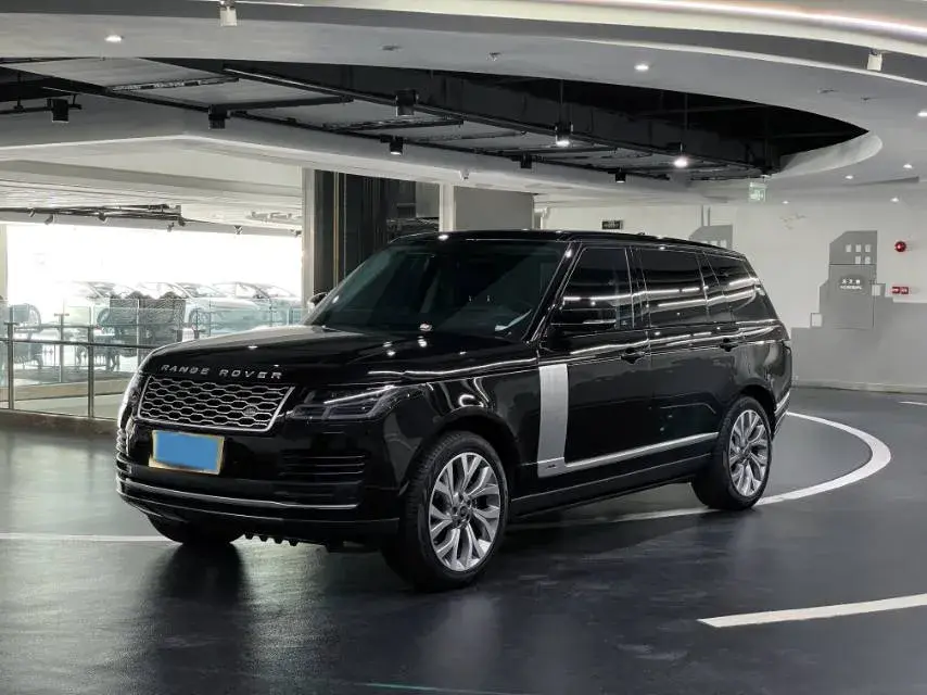 2021 LAND ROVER view 1