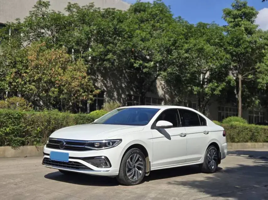 2023 VOLKSWAGEN BORA view 1