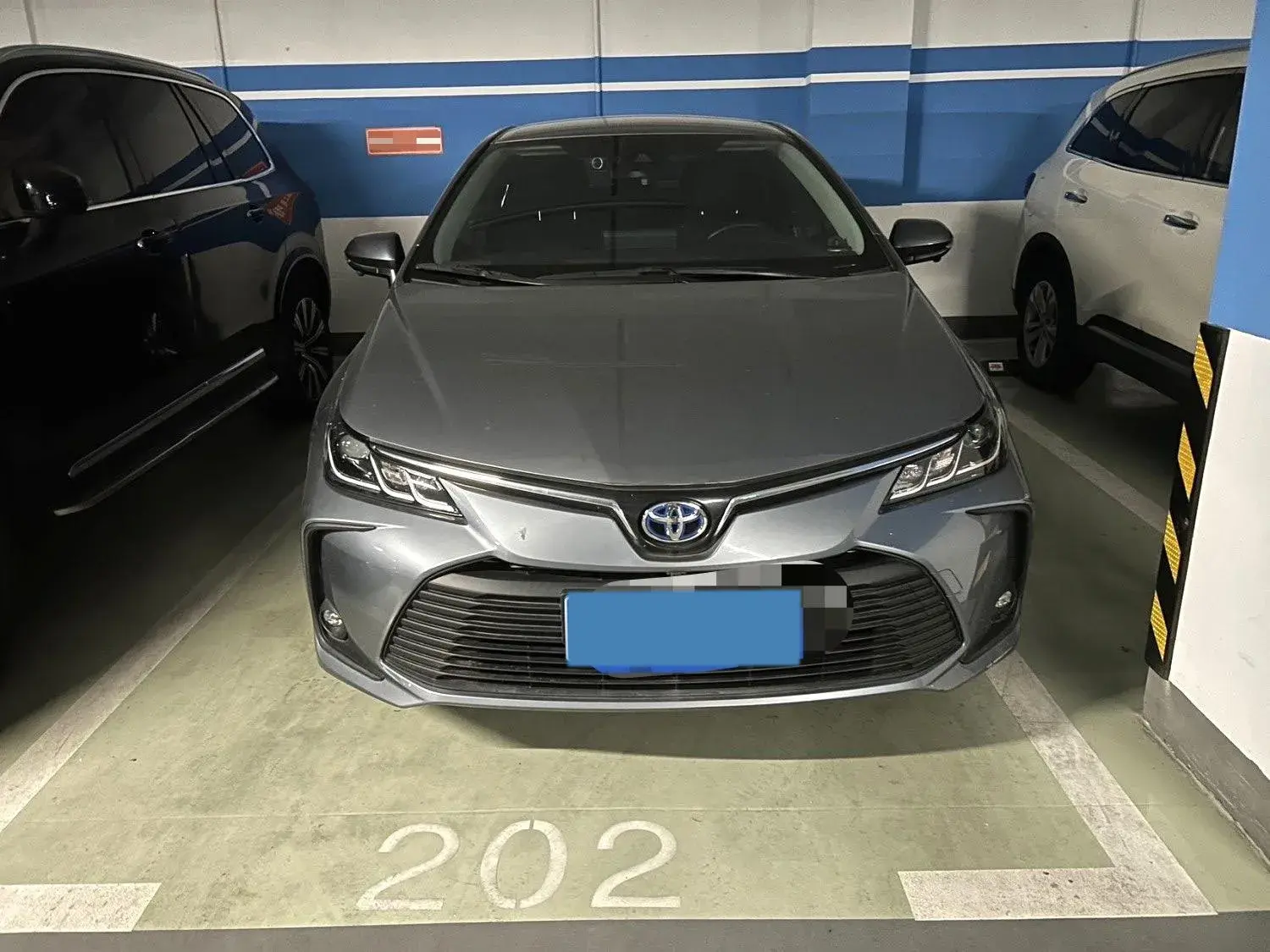 2022 TOYOTA COROLLA thumbnail 2