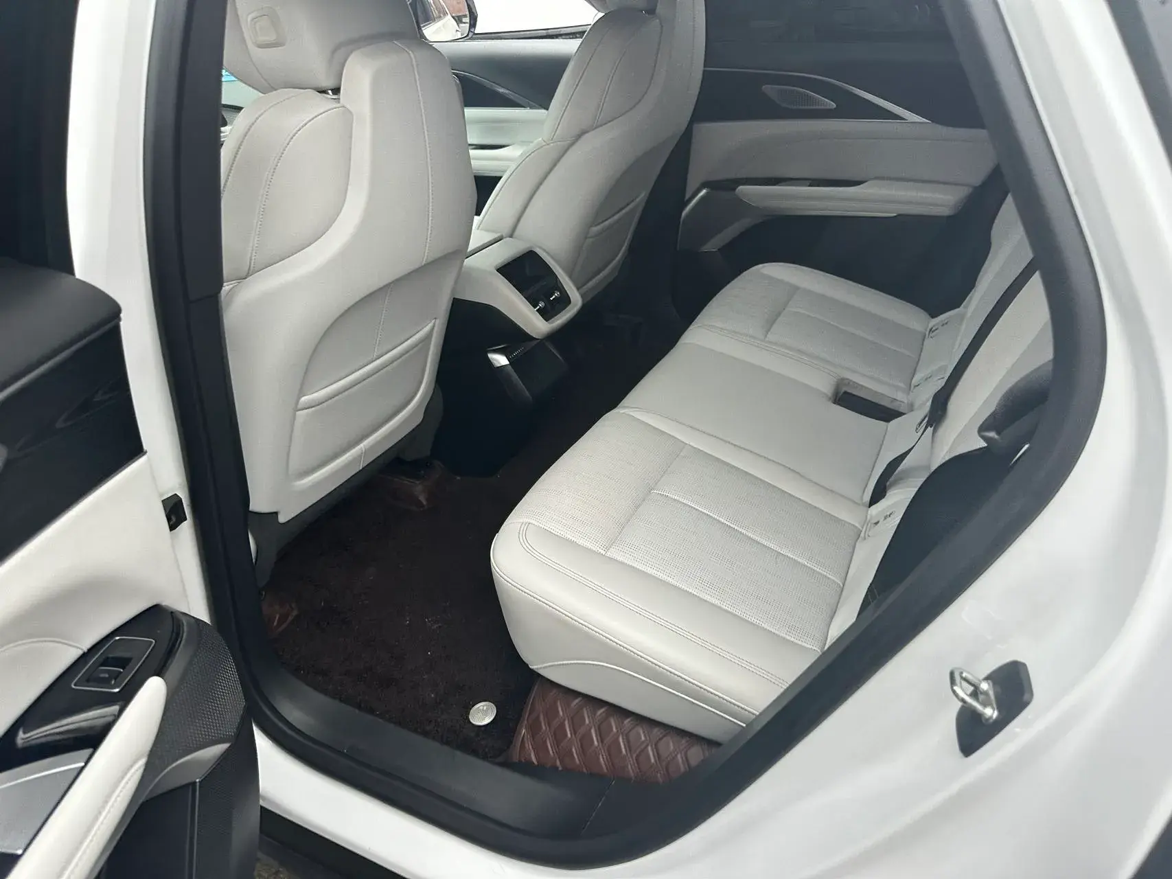 2024 CADILLAC IQ thumbnail 3