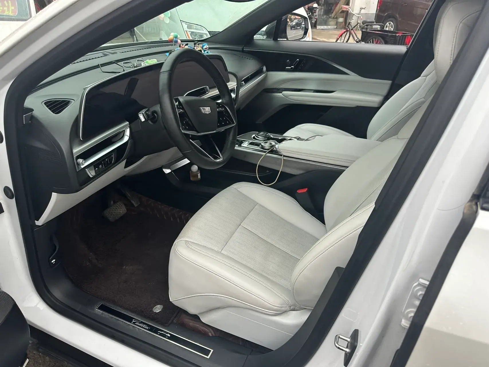 2024 CADILLAC IQ thumbnail 2