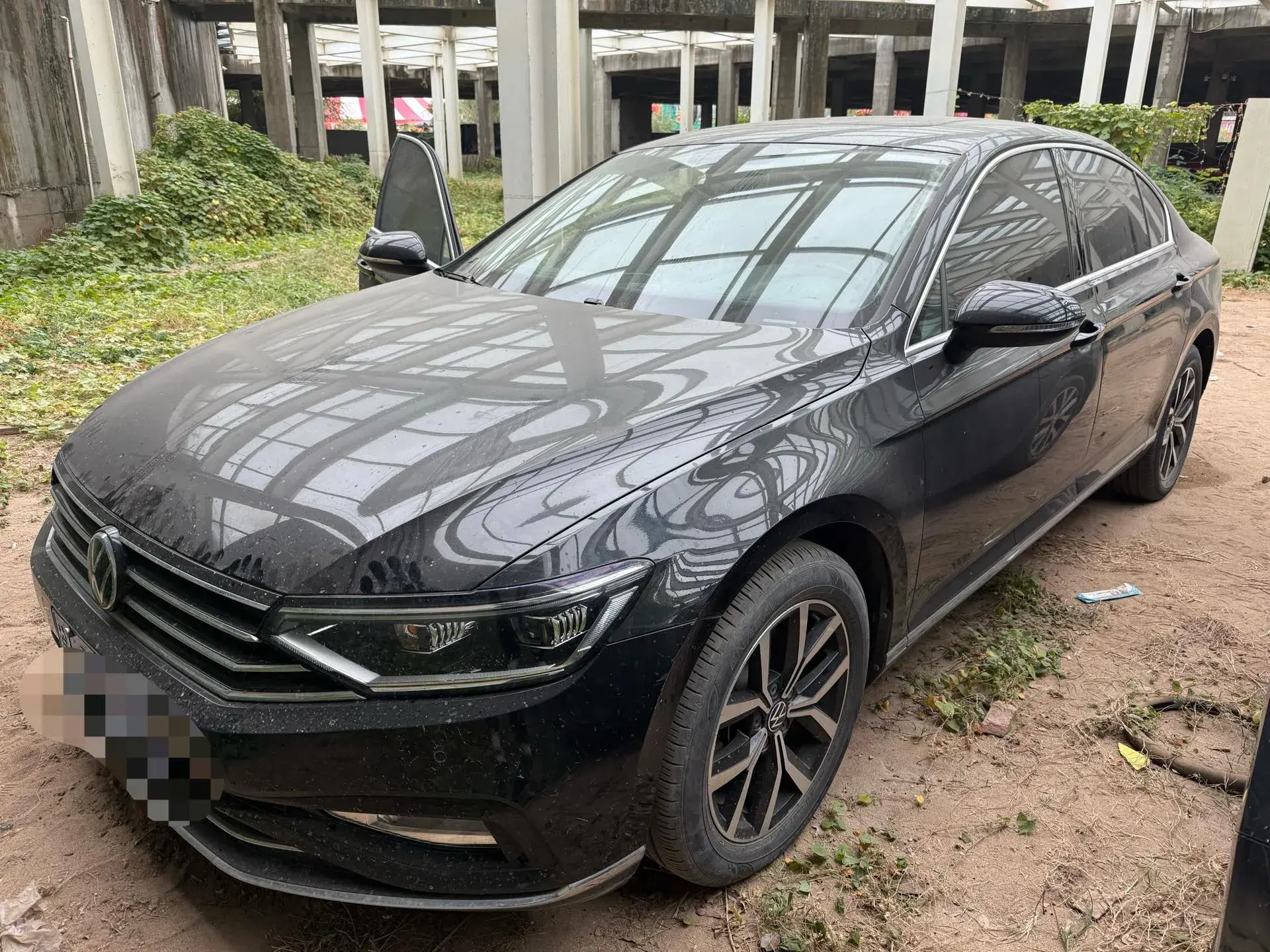 2020 VOLKSWAGEN MAGOTAN view 1