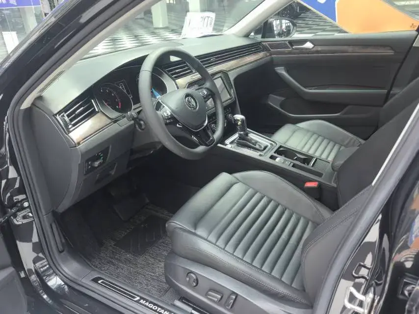 2019 VOLKSWAGEN MAGOTAN thumbnail 4