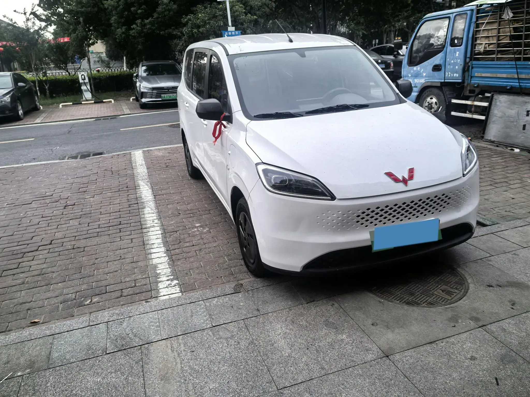 2025 WULING HONGGUANG thumbnail 2