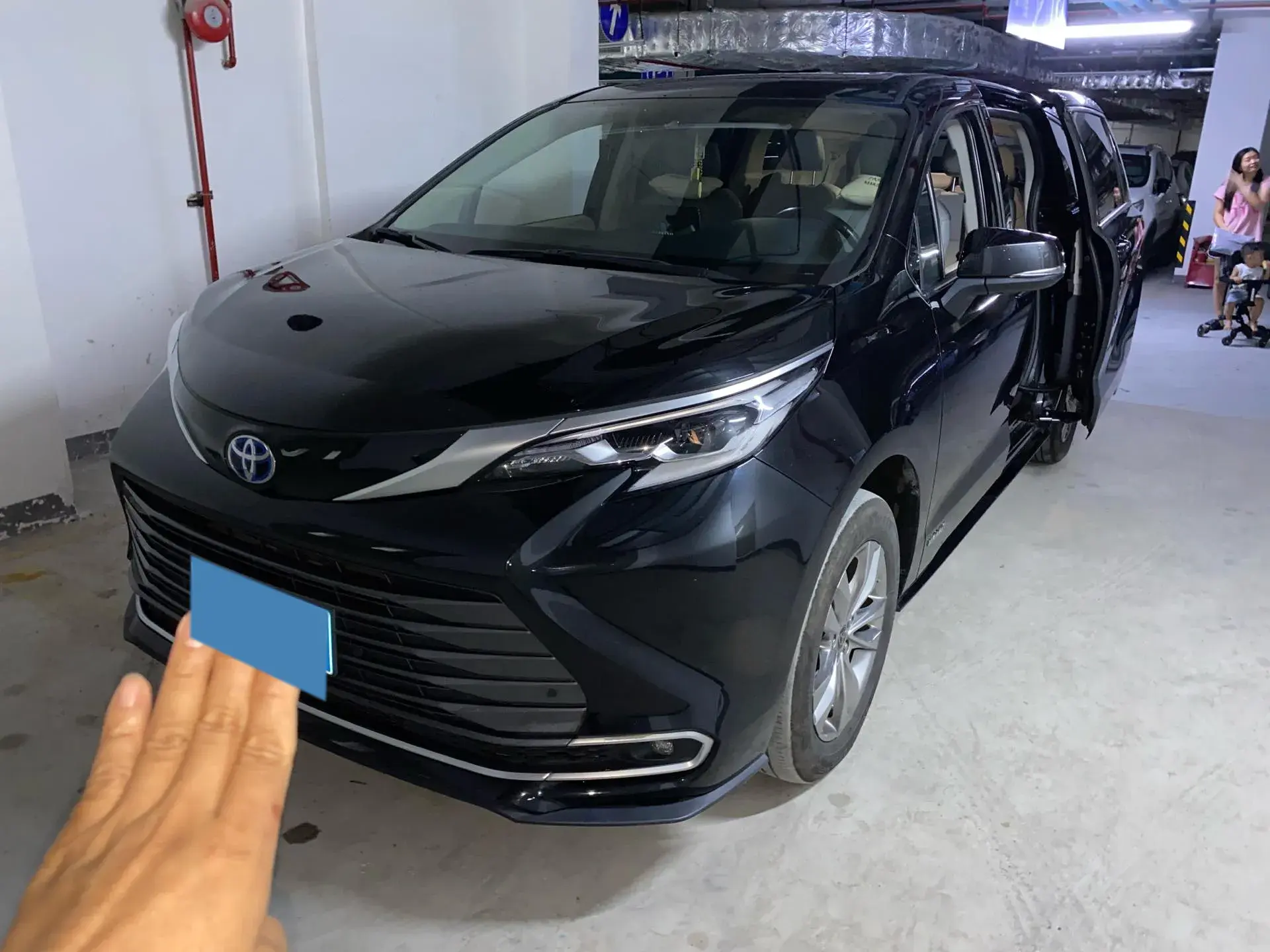 2024 TOYOTA SIENNA thumbnail 2