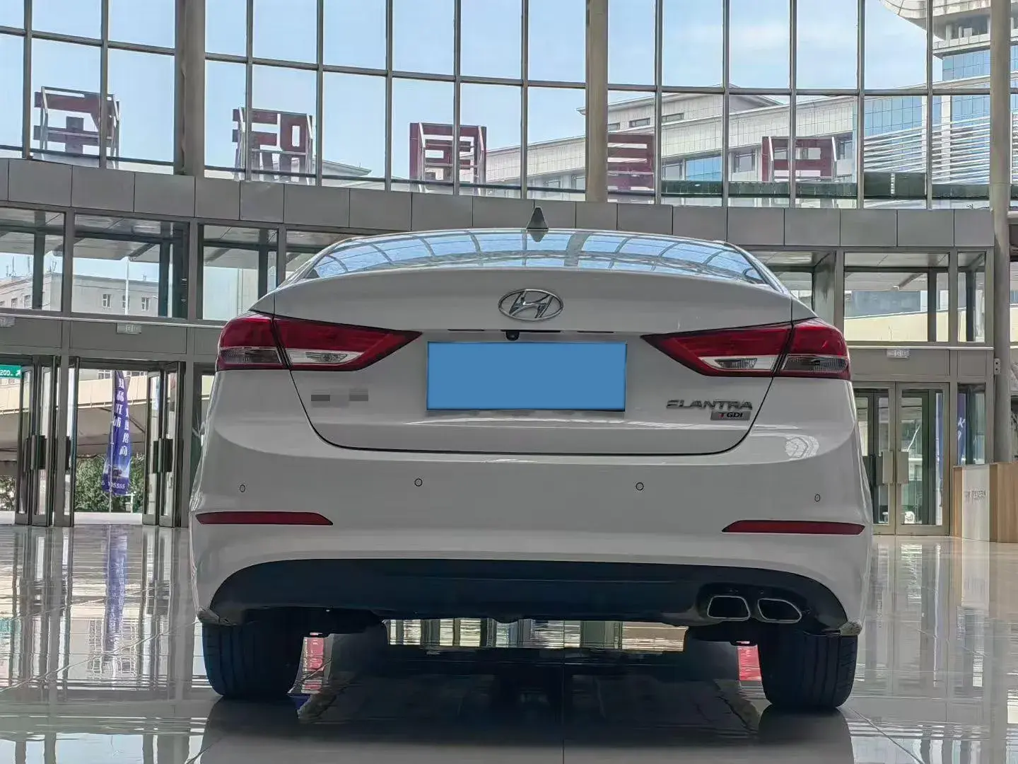 2019 HYUNDAI ELANTRA thumbnail 4