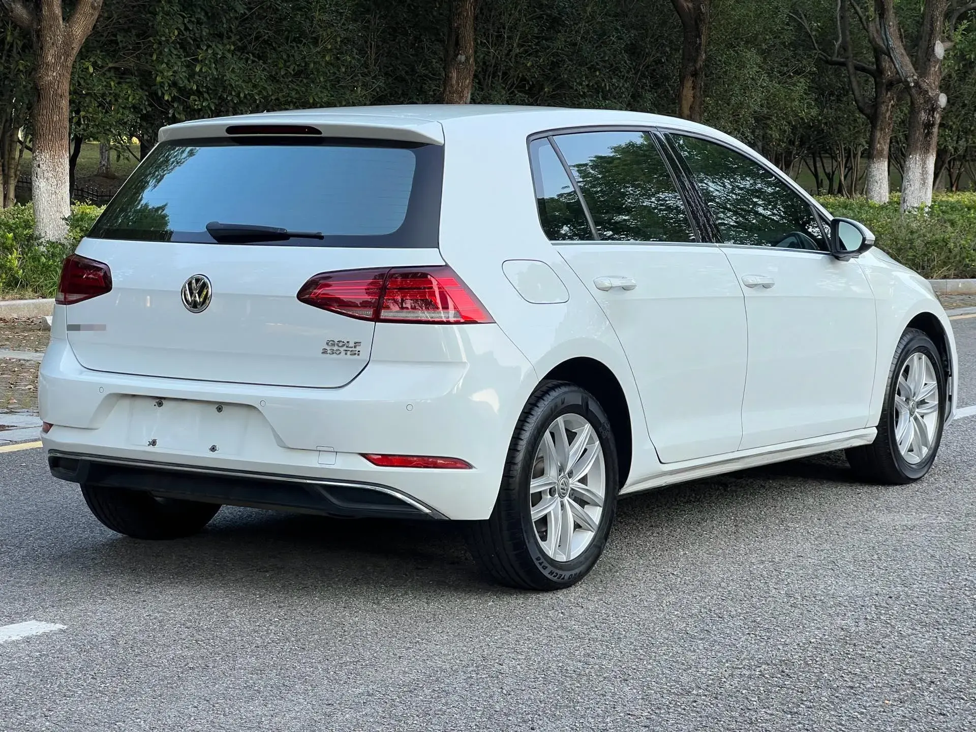 2018 VOLKSWAGEN GOLF thumbnail 2
