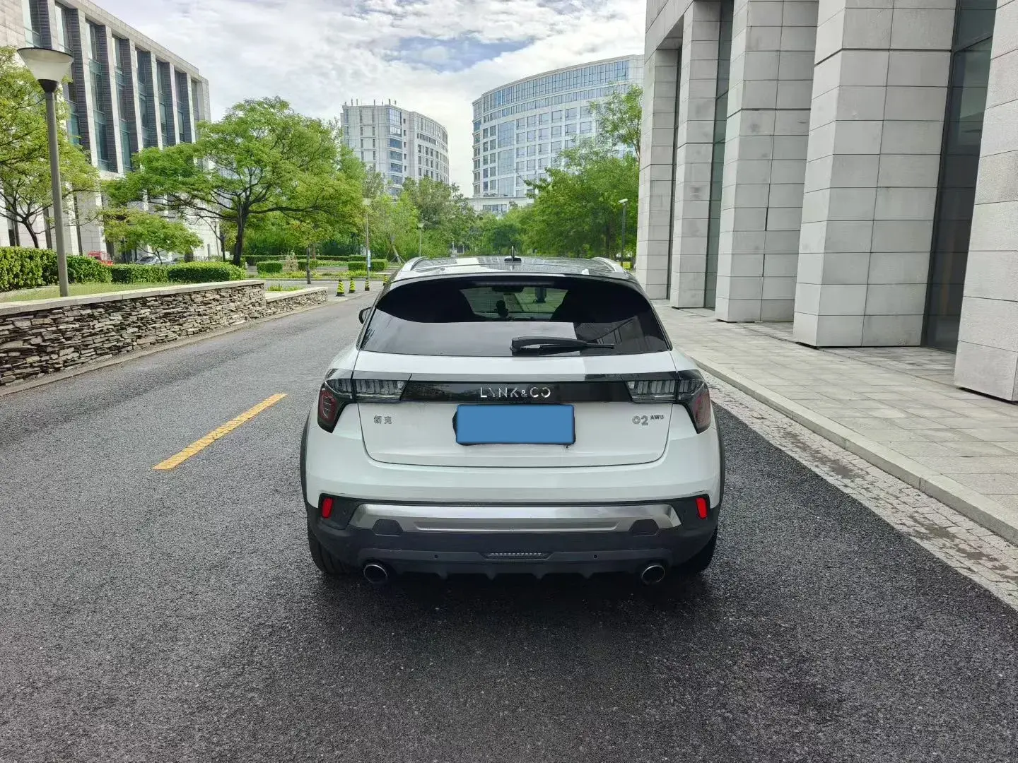 2018 LYNK&CO 02 thumbnail 3