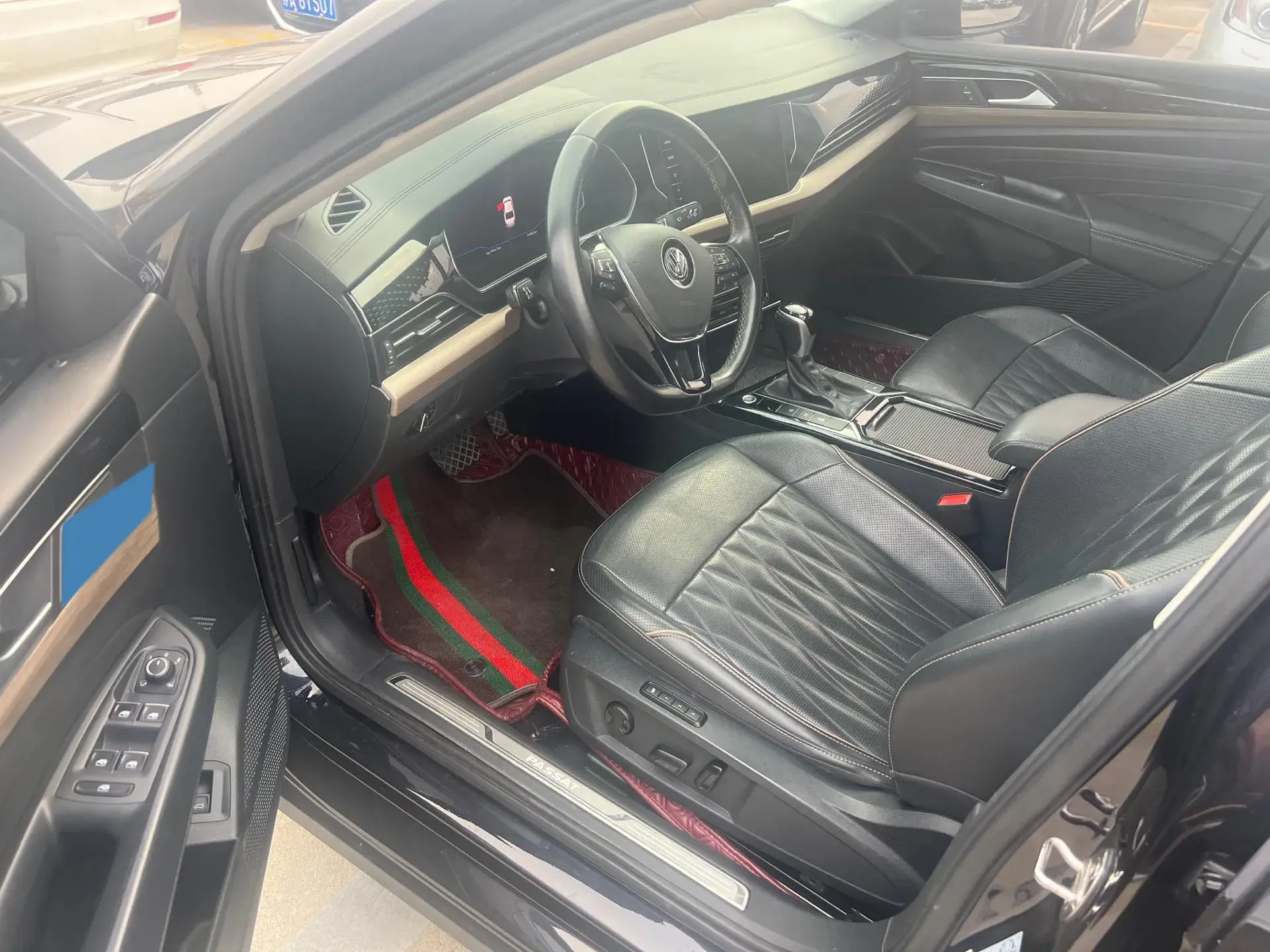 2020 VOLKSWAGEN PASSAT thumbnail 3