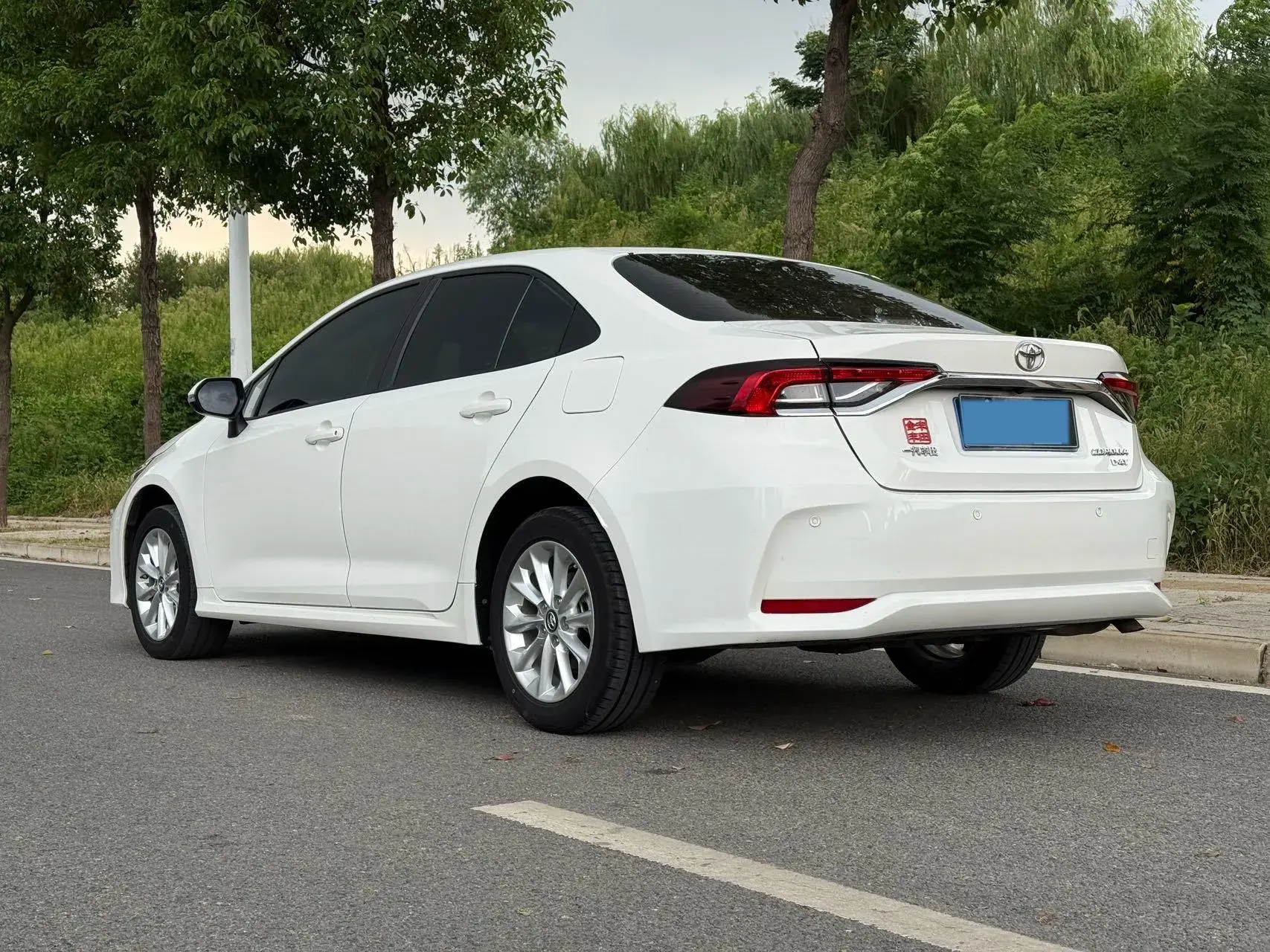 2021 TOYOTA COROLLA thumbnail 4