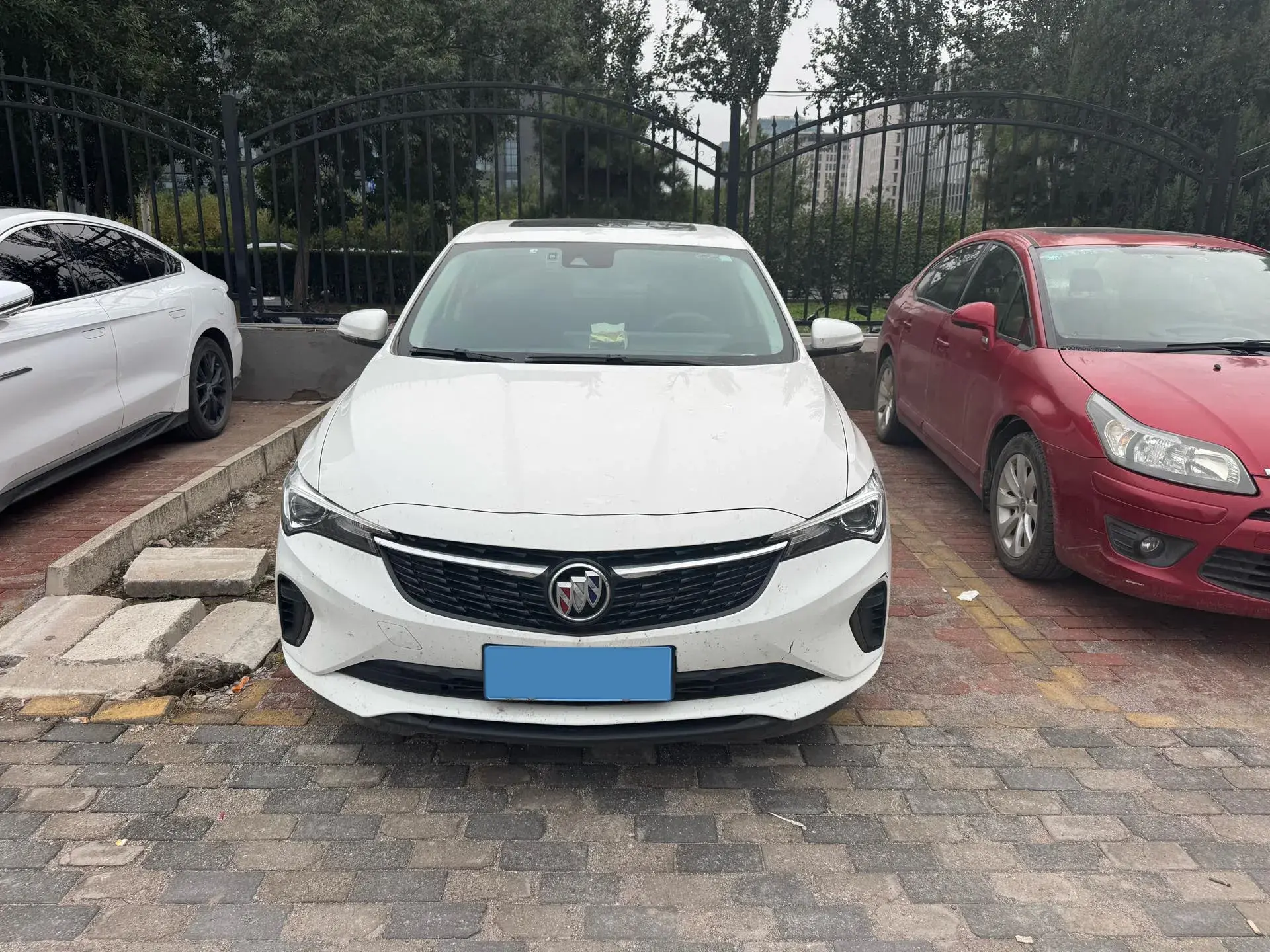 2022 BUICK VERANO thumbnail 2