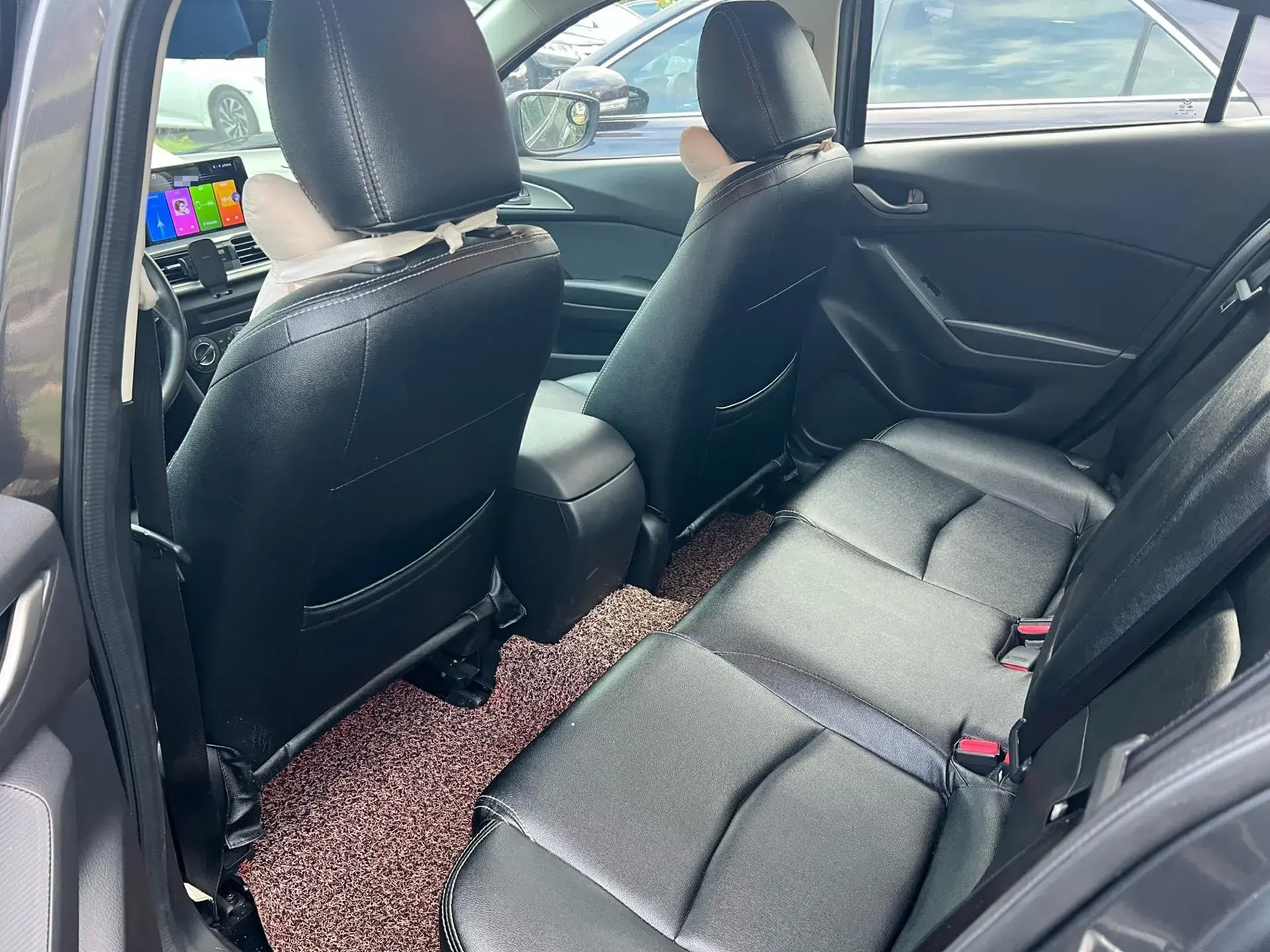 2017 MAZDA 3 thumbnail 4