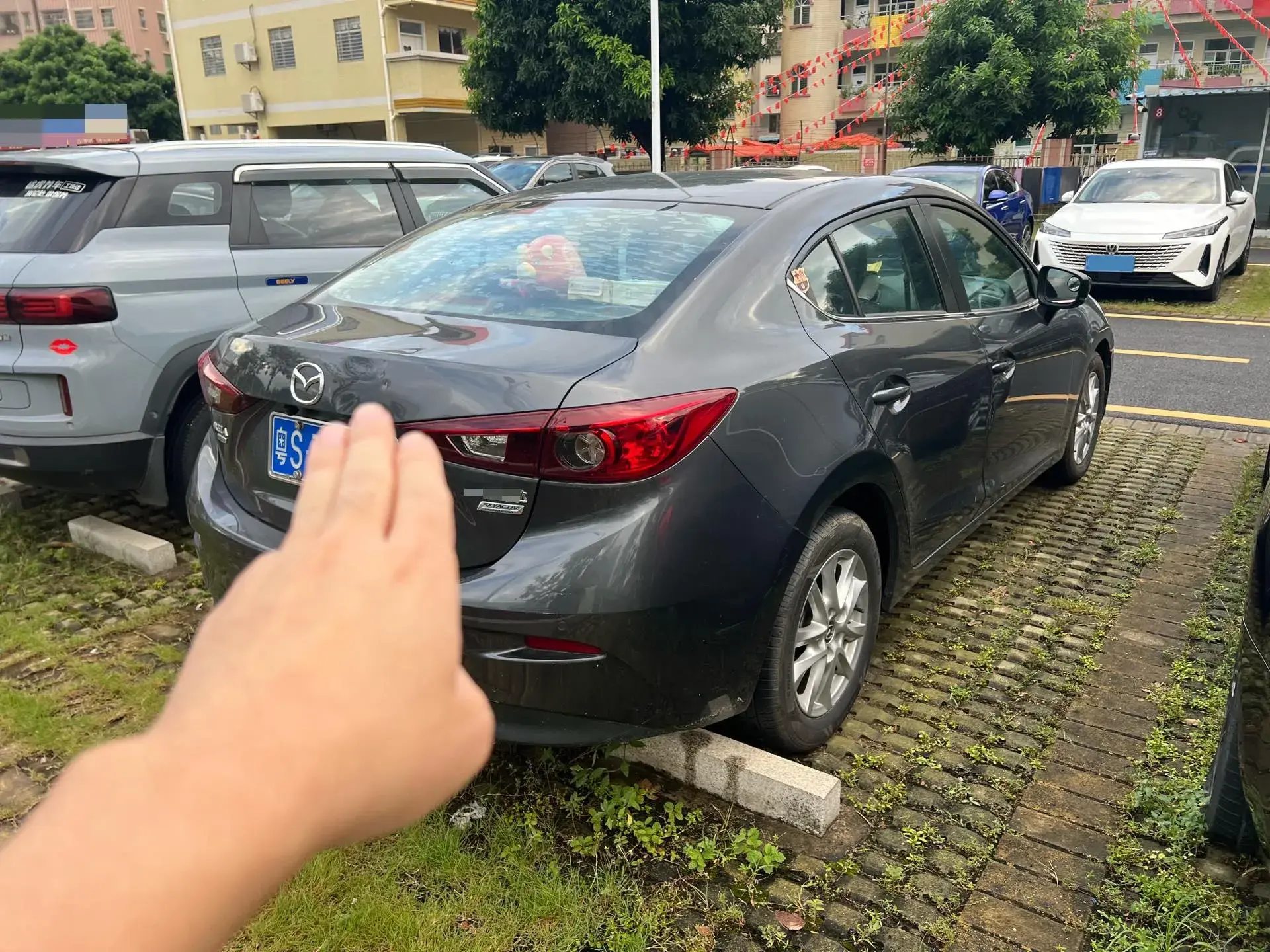 2017 MAZDA 3 thumbnail 2