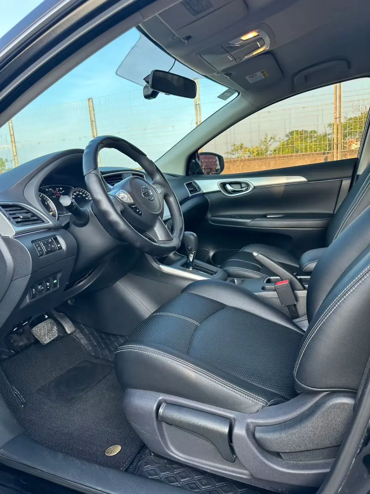 2019 NISSAN SYLPHY thumbnail 4