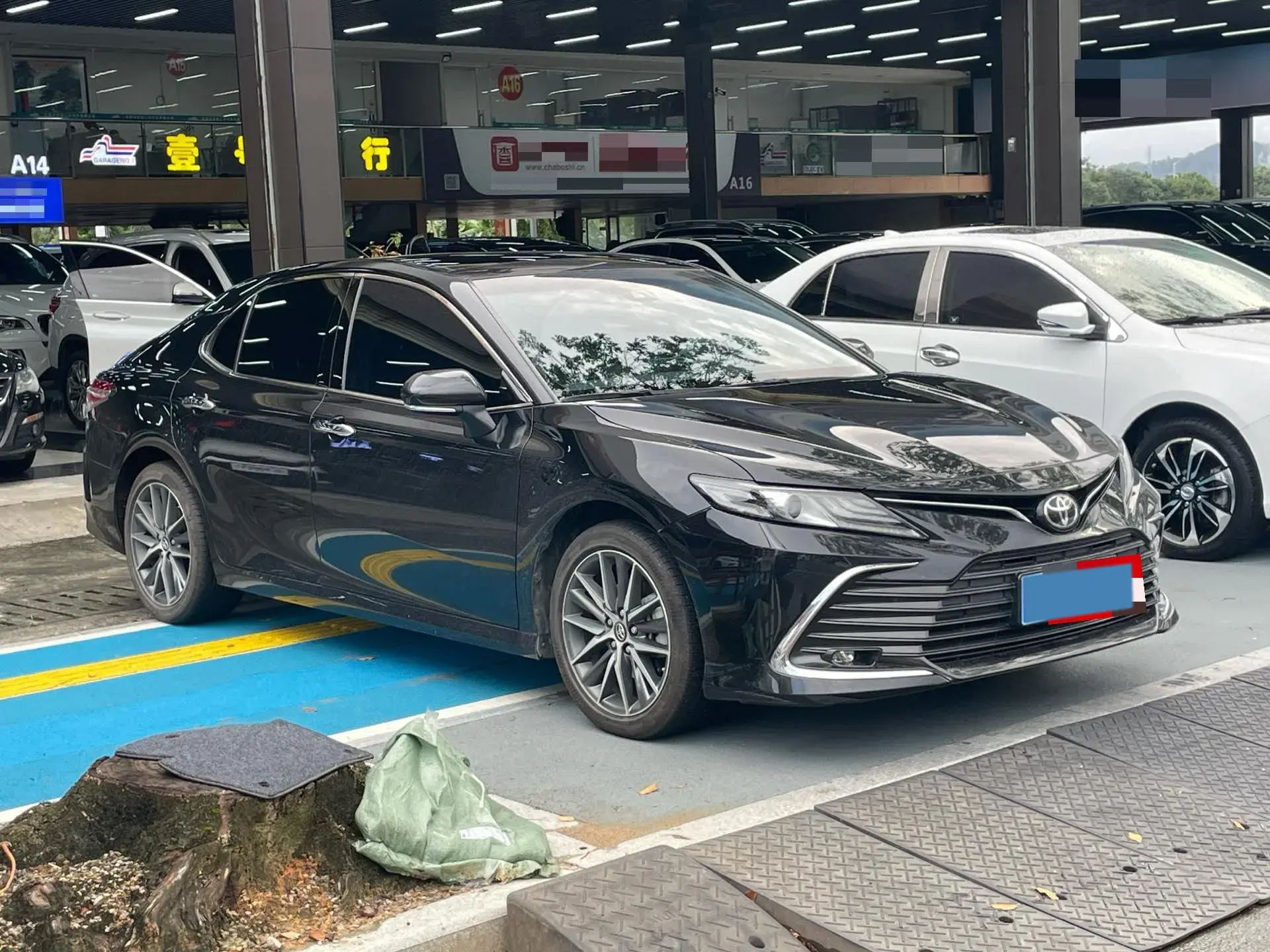 2023 TOYOTA CAMRY thumbnail 3