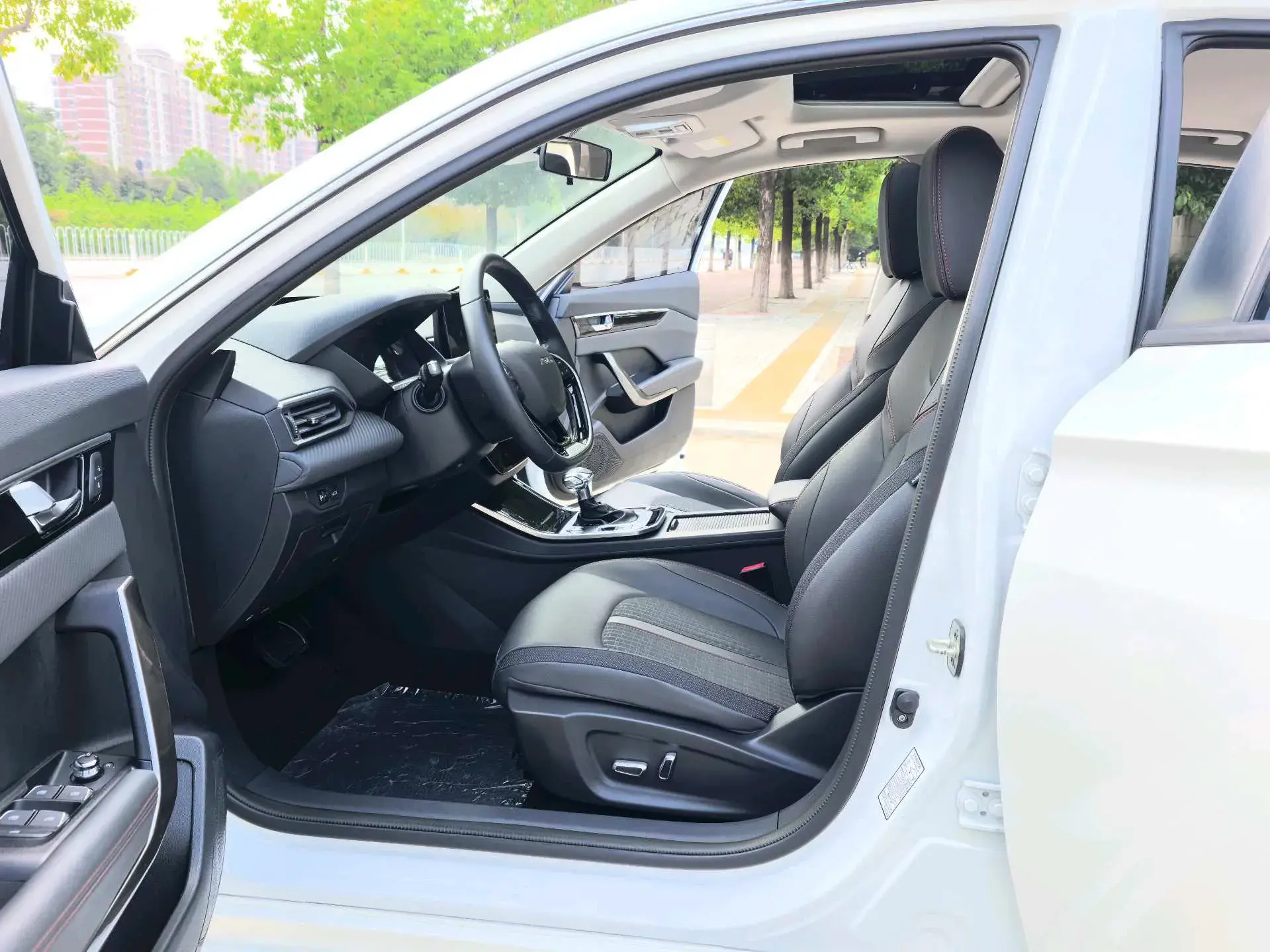 2020 DONGFENG AEOLUS thumbnail 4