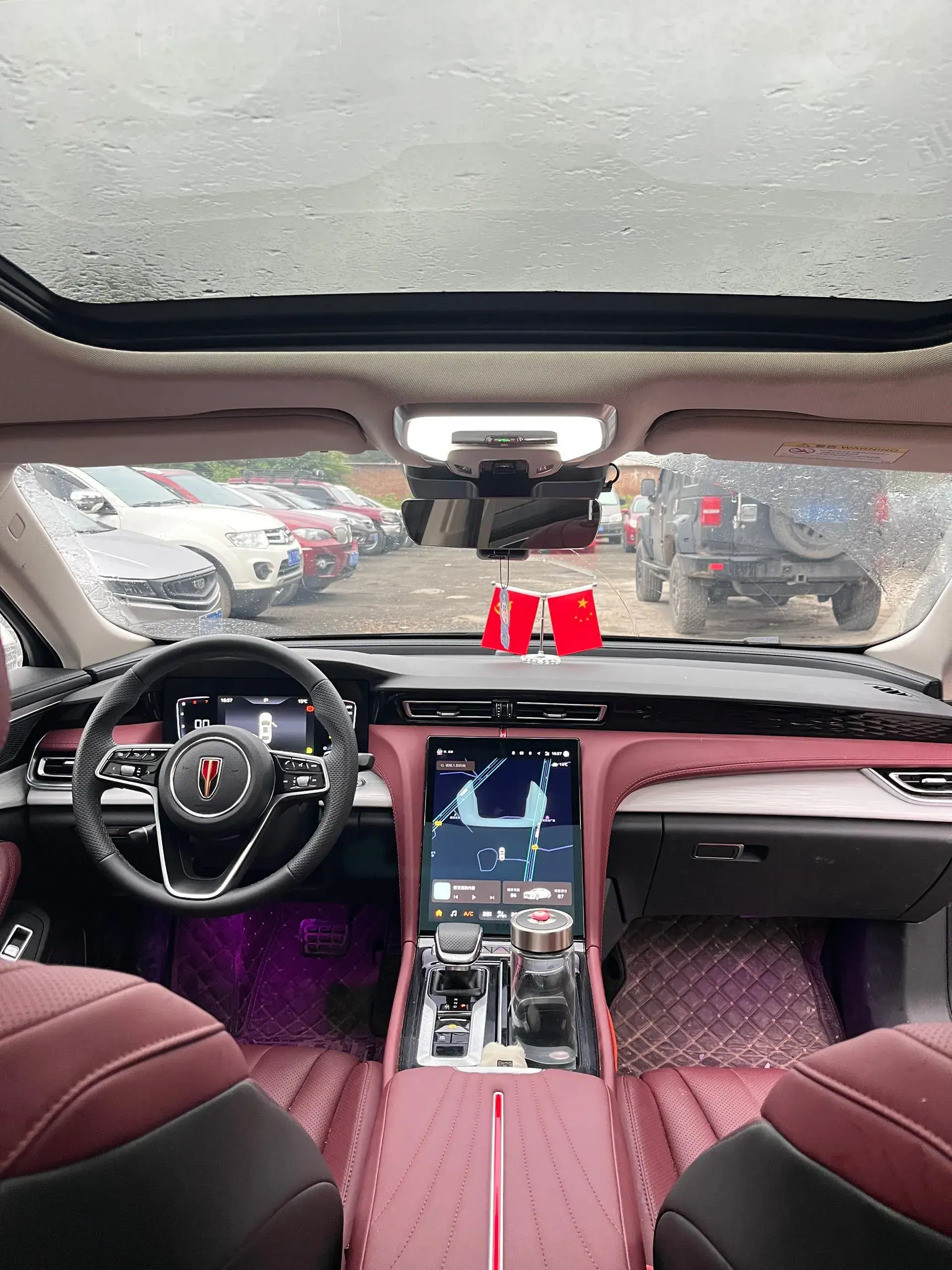 2025 HONGQI H5 thumbnail 4