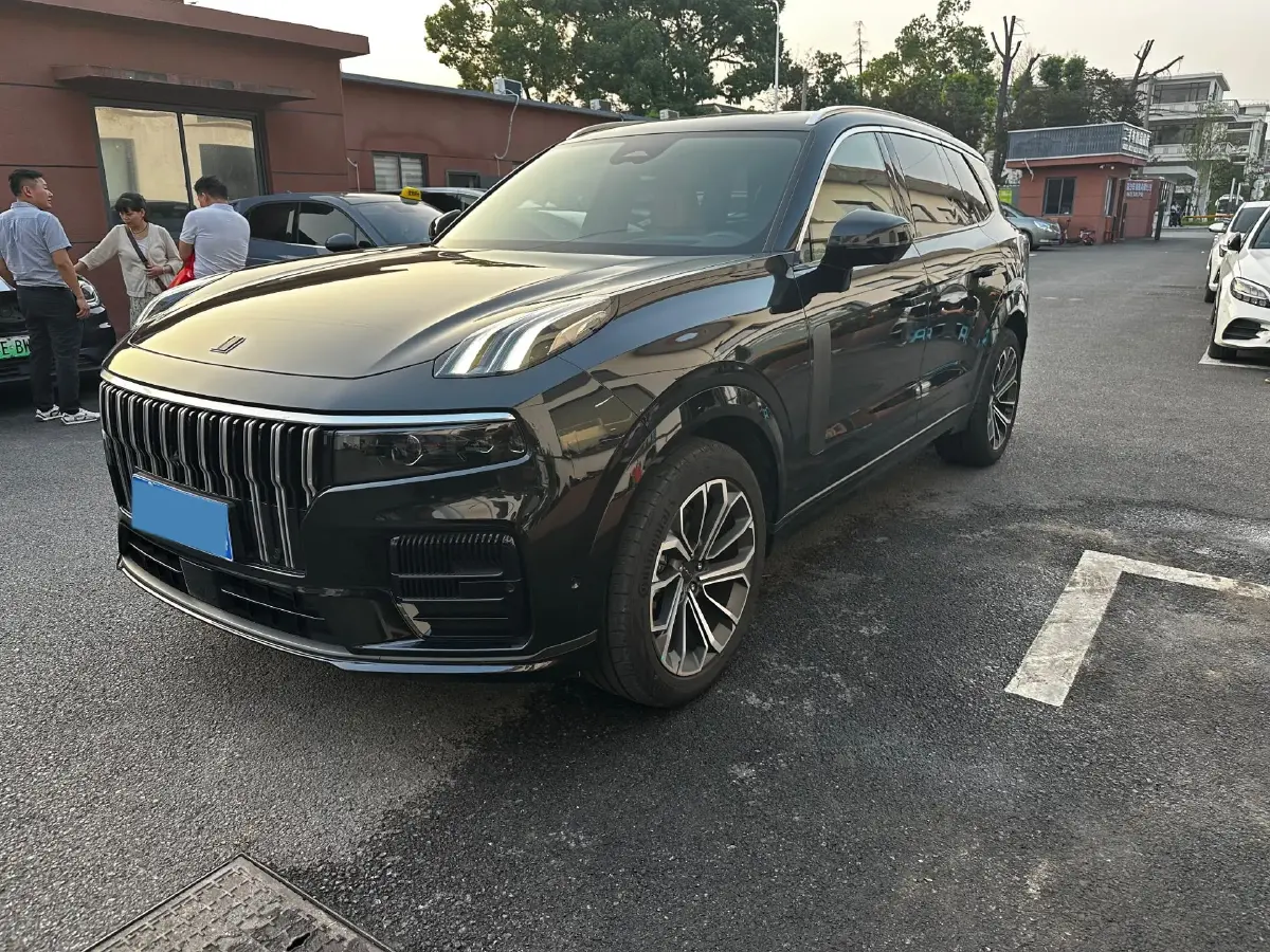 2024 LYNK&CO 09 2.0T 254HP L4 8AT